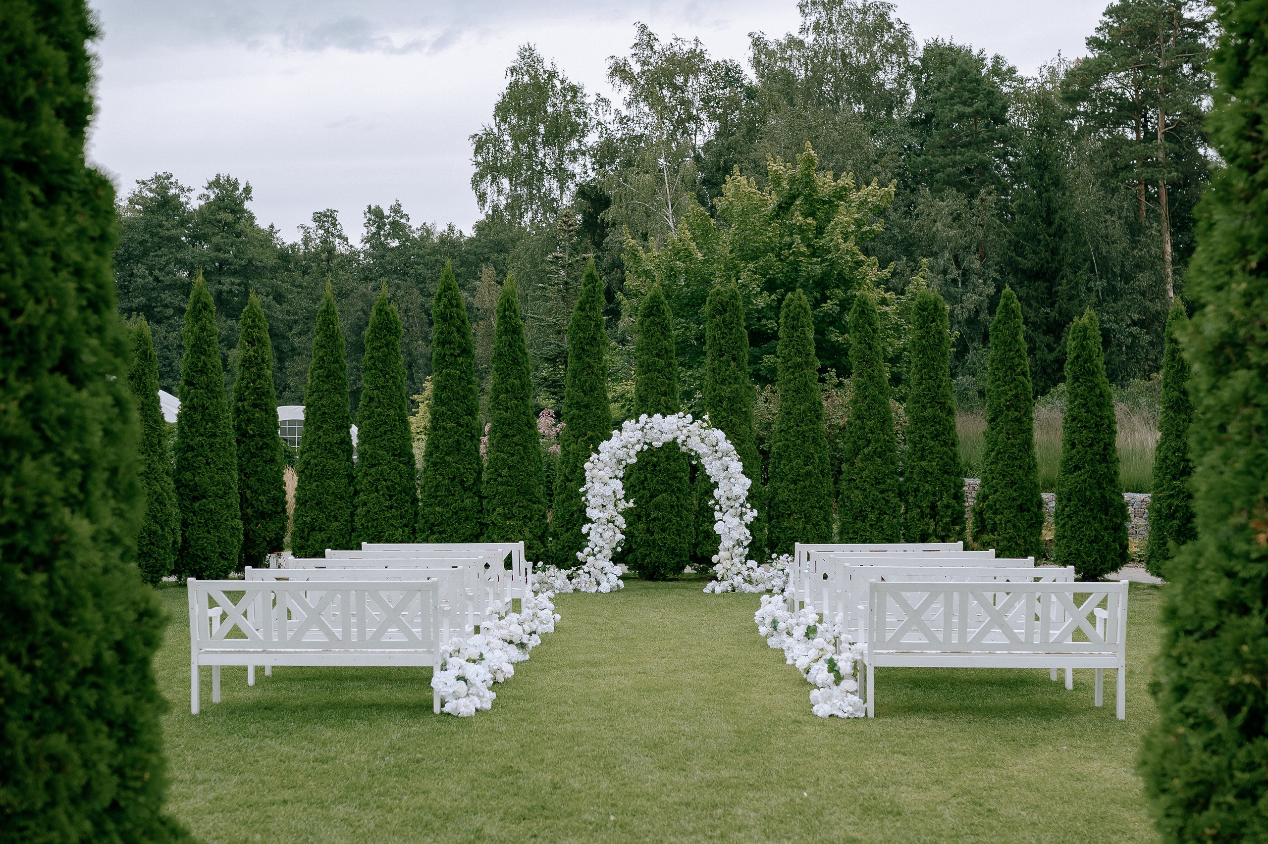 Свадебная фотосессия и выездная регистрация в Artiland. Свадебный фотограф Москва — Сергей и Татьяна