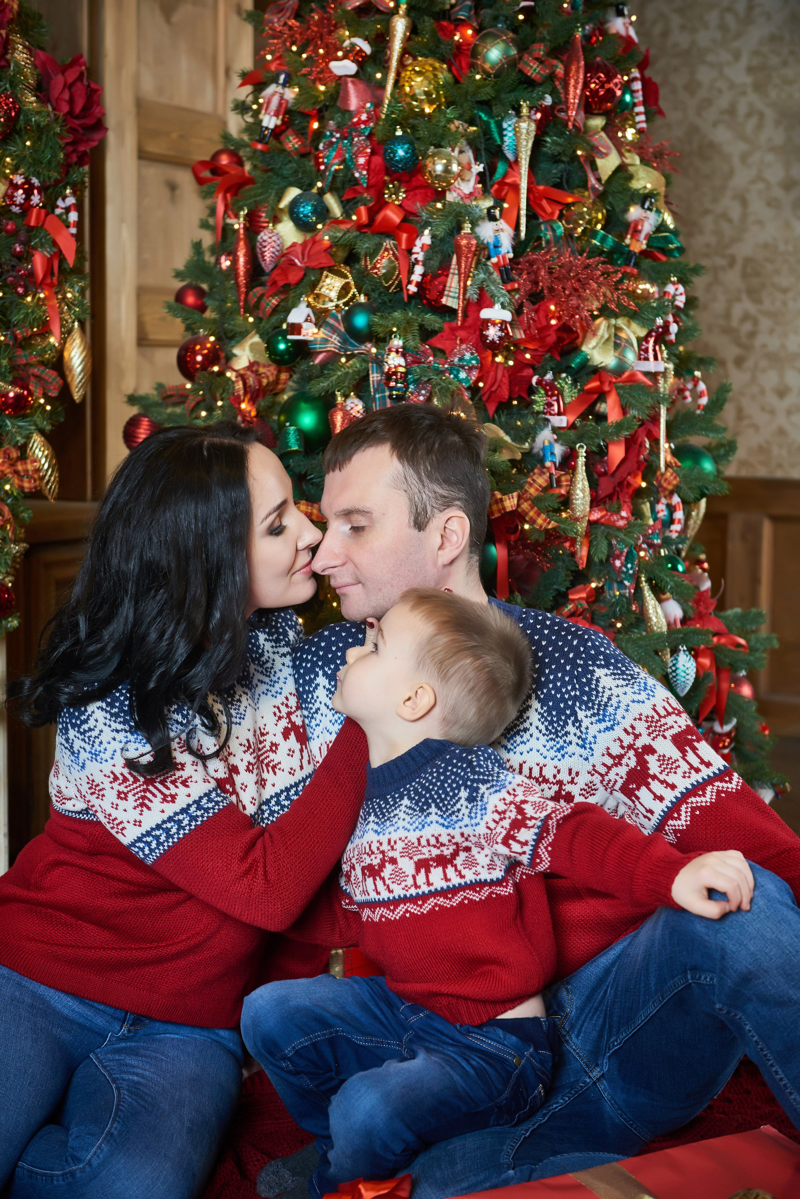 Новогодняя фотосессия в ART-PLACE FAKTURA. Портретный, семейный и свадебный фотограф в Санкт-Петербурге и в Пушкине Ширяев Денис