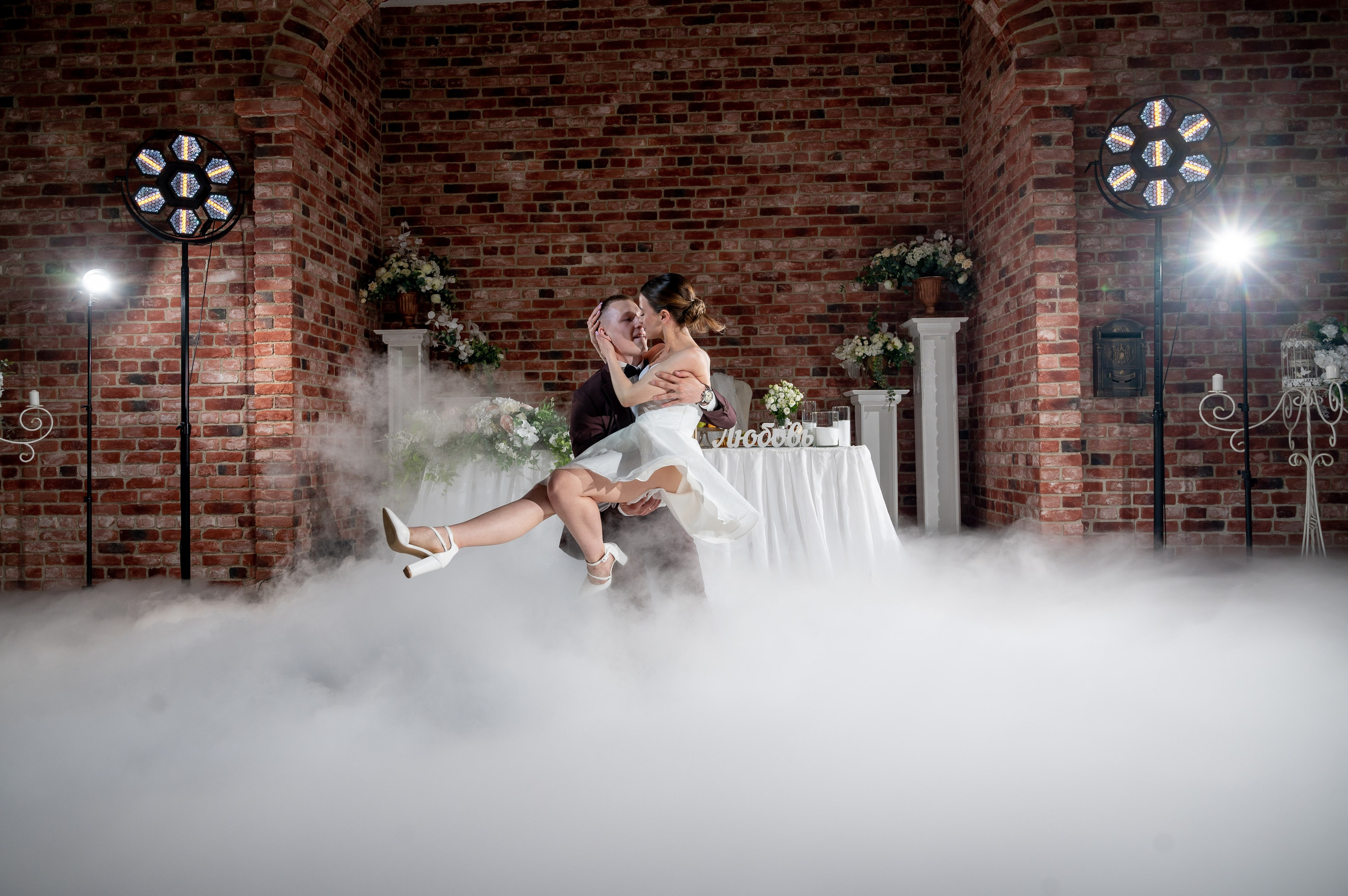 Елизавета и Максим (фотосессия у Дворца Штиглица, набережная Мойки и у Законодательного собрания). Портретный, семейный и свадебный фотограф в Санкт-Петербурге и в Пушкине Ширяев Денис