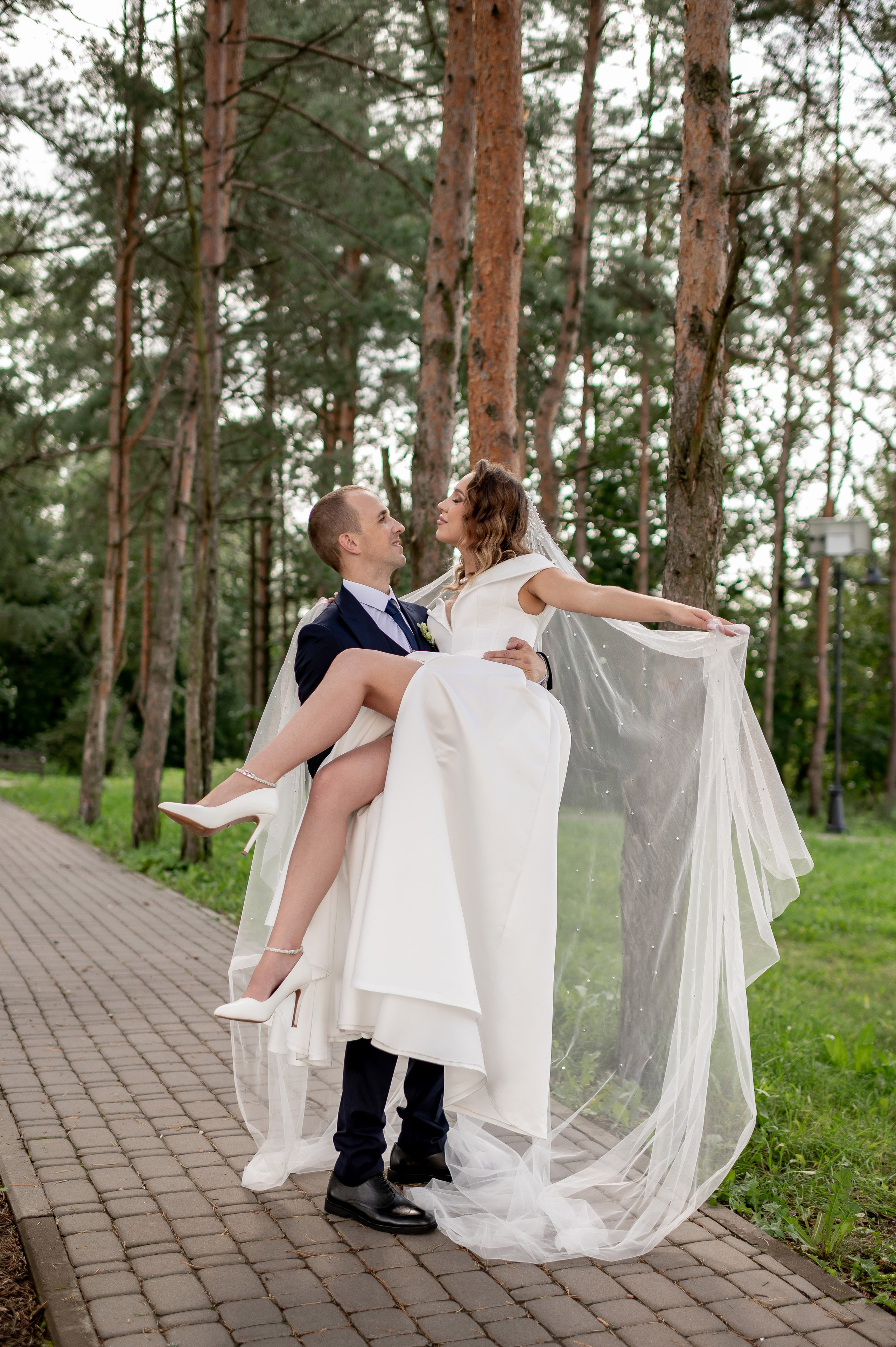 Людмила и Михаил (свадебная прогулка и регистрация в г. Кингисеппе). Портретный, семейный и свадебный фотограф в Санкт-Петербурге и в Пушкине Ширяев Денис