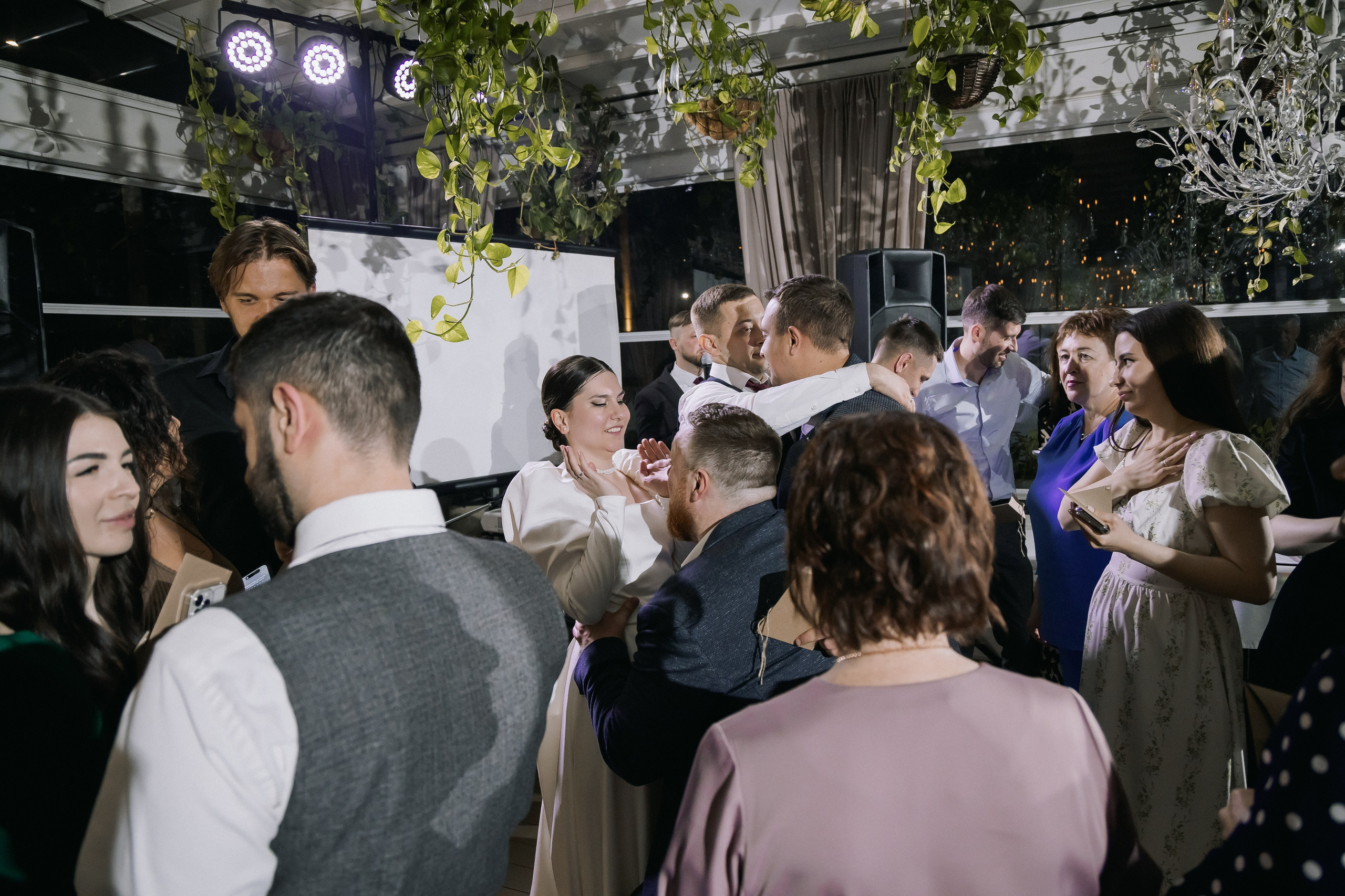 Яна и Святослав. Свадебный день. Свадебная фотография. Арина Рубах