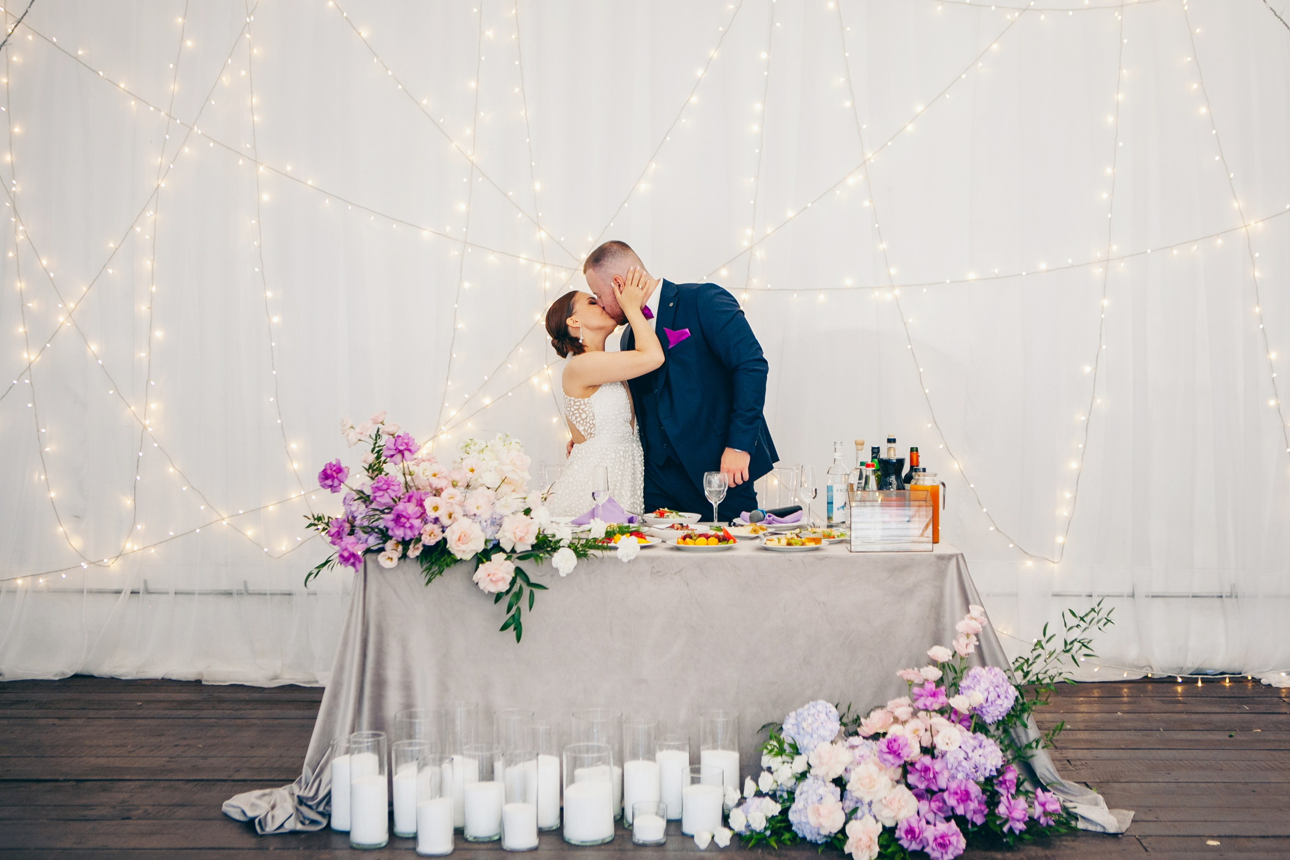 Свадебная фотосессия в отеле hartwell hotel и на патриарших прудах. Фотограф Ольга Ефремова