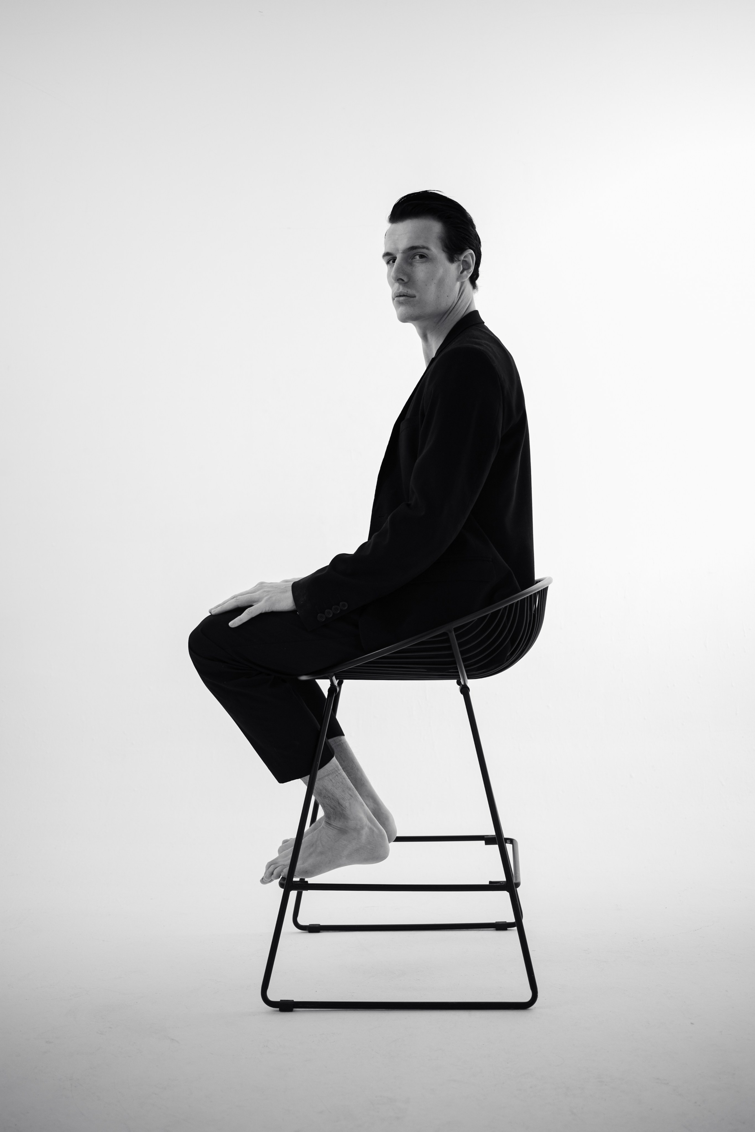 Концептуальный минимализм и Виталий. Портретная съёмка.