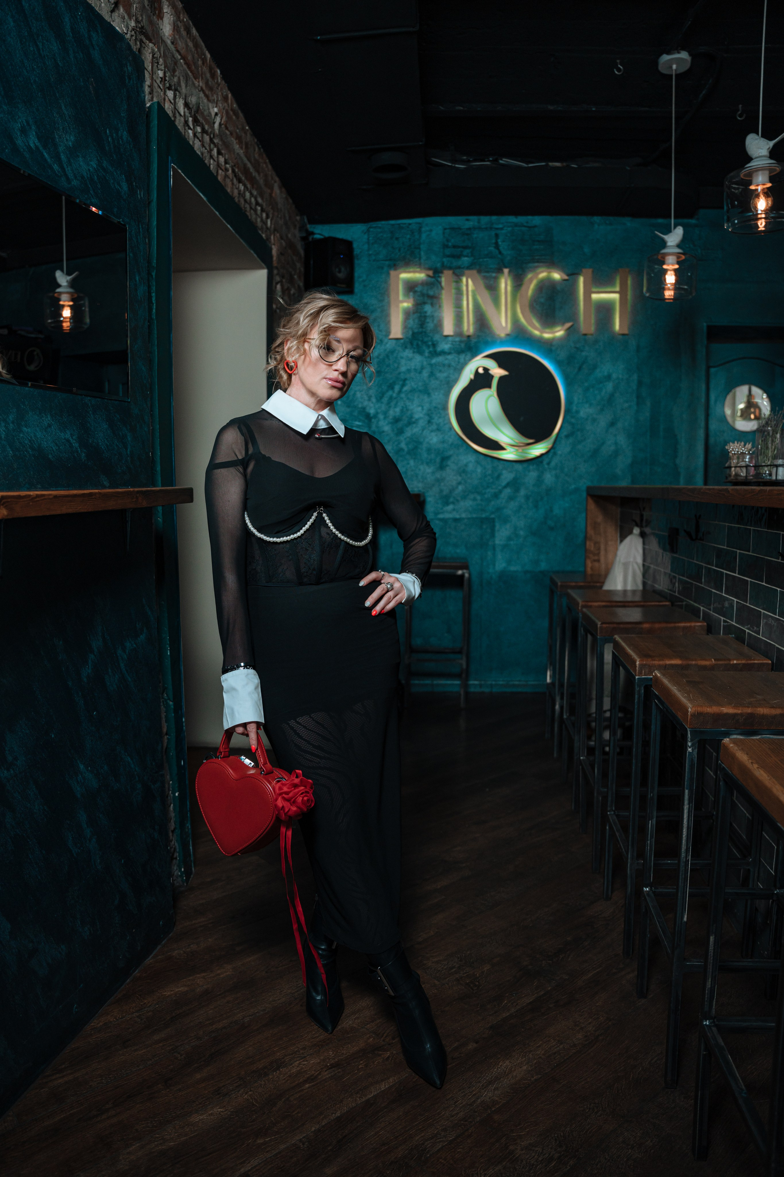 Мафия. Бар FINCH. ЖЕНСКИЙ КЛУБ LAXMI. Портретный фотограф в Санкт-Петербурге Дмитриева Наталия