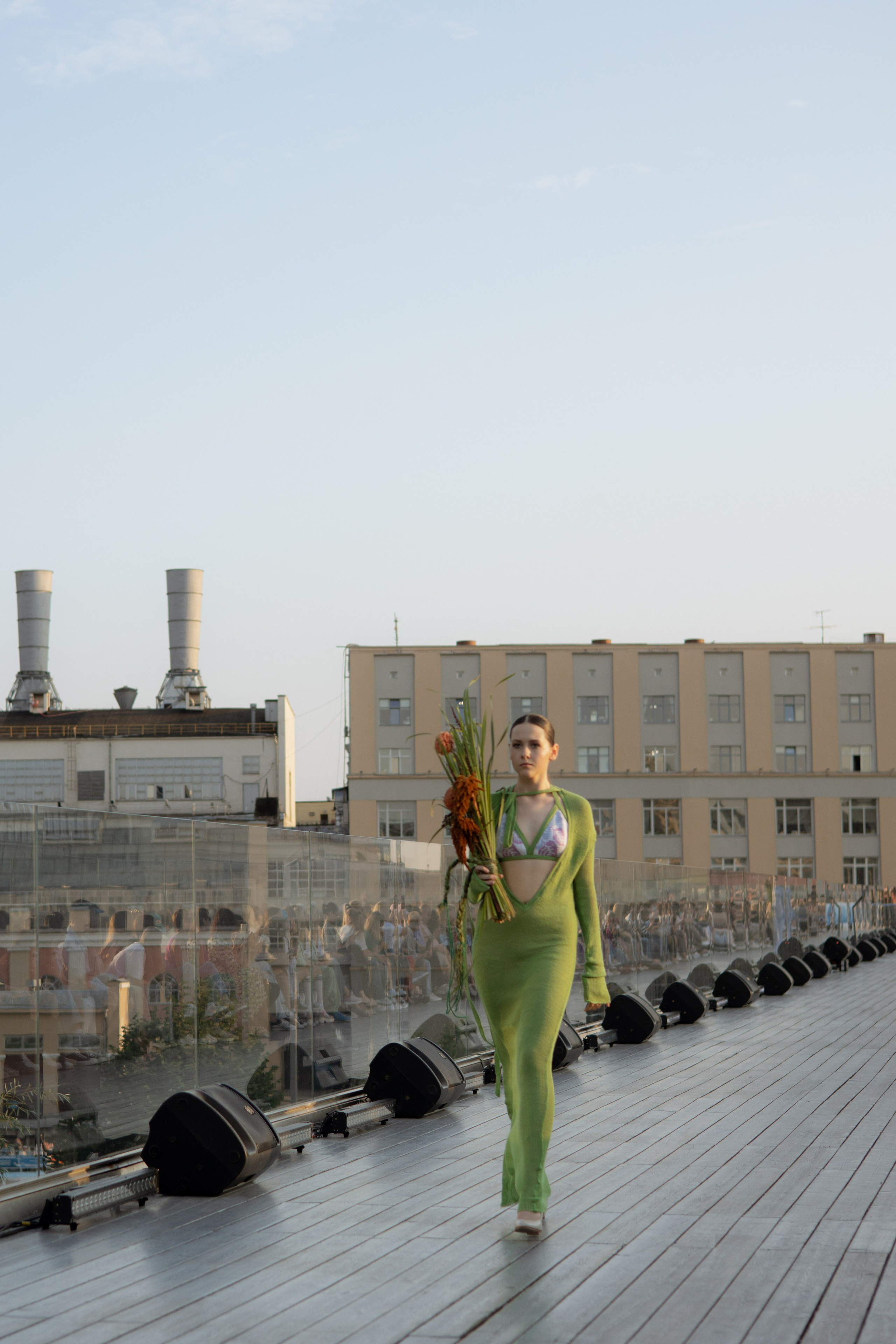 Модный показ. Парящий мост. Оформление свадеб, декор свадеб Вера Маркова, Москва