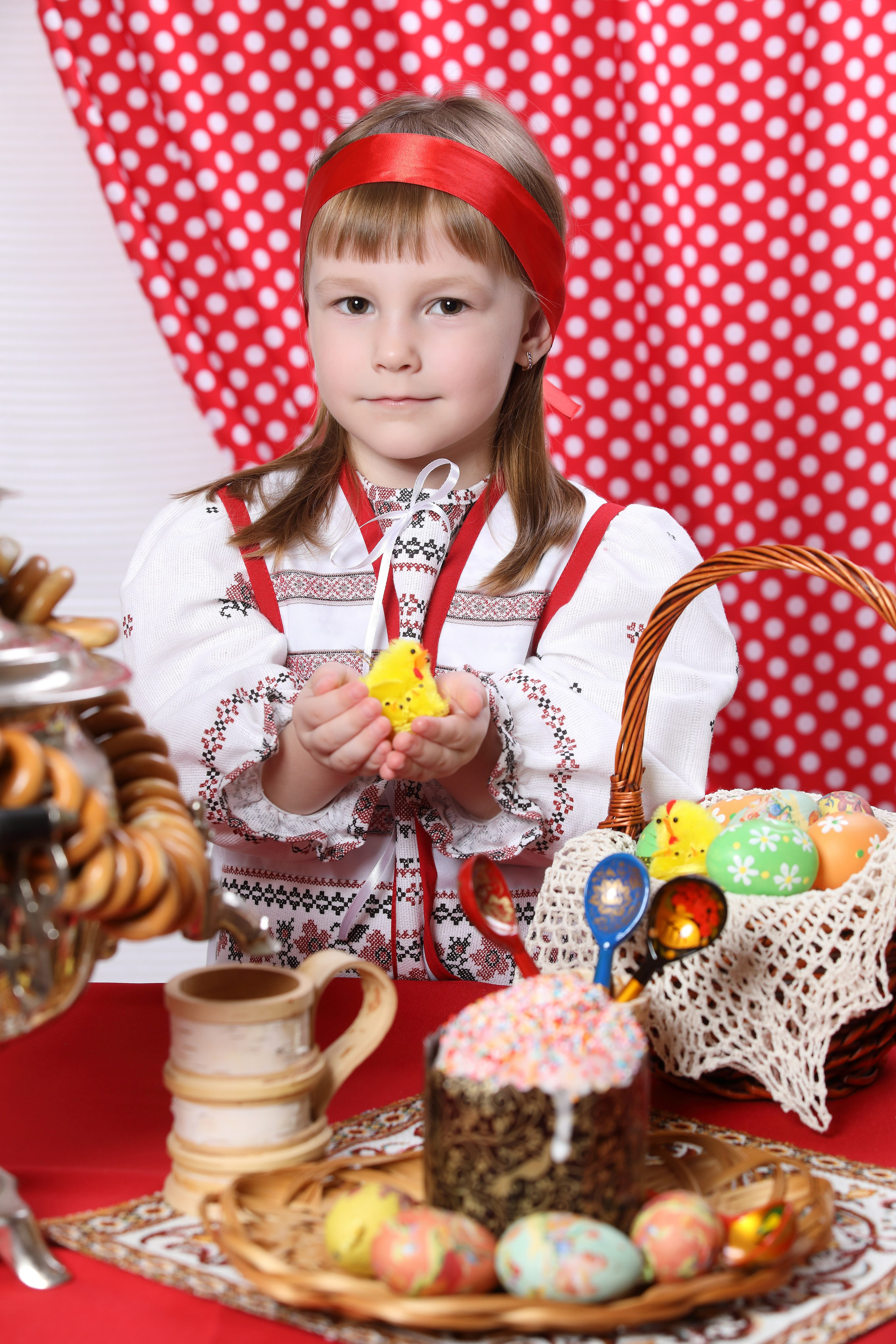 Пасхальный стол. Детская выездная фотостудия