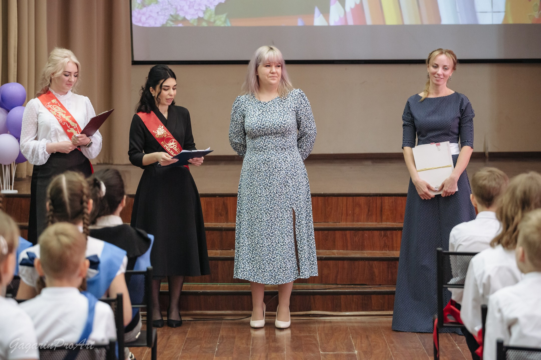 Репортаж в школе на выпускной. Фотограф на выпускной. GagarinProArt