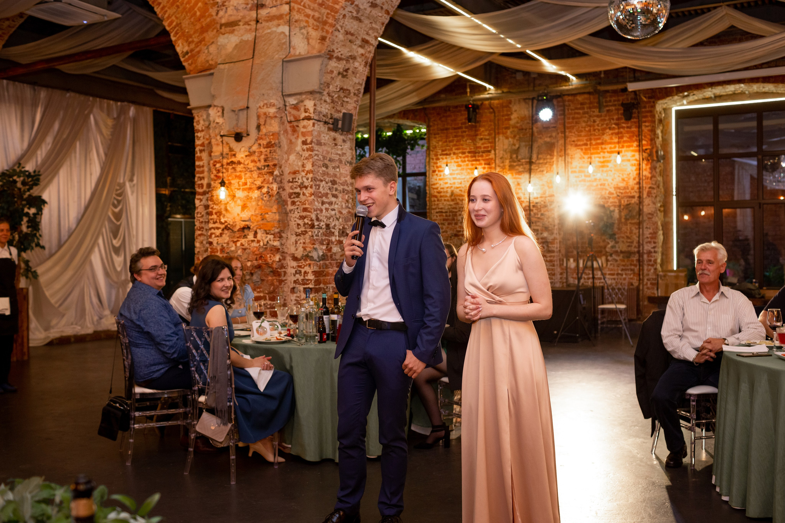 Свадебная фотосессия в Санкт-Петербурге. Свадебный фотограф Кирилл Белый