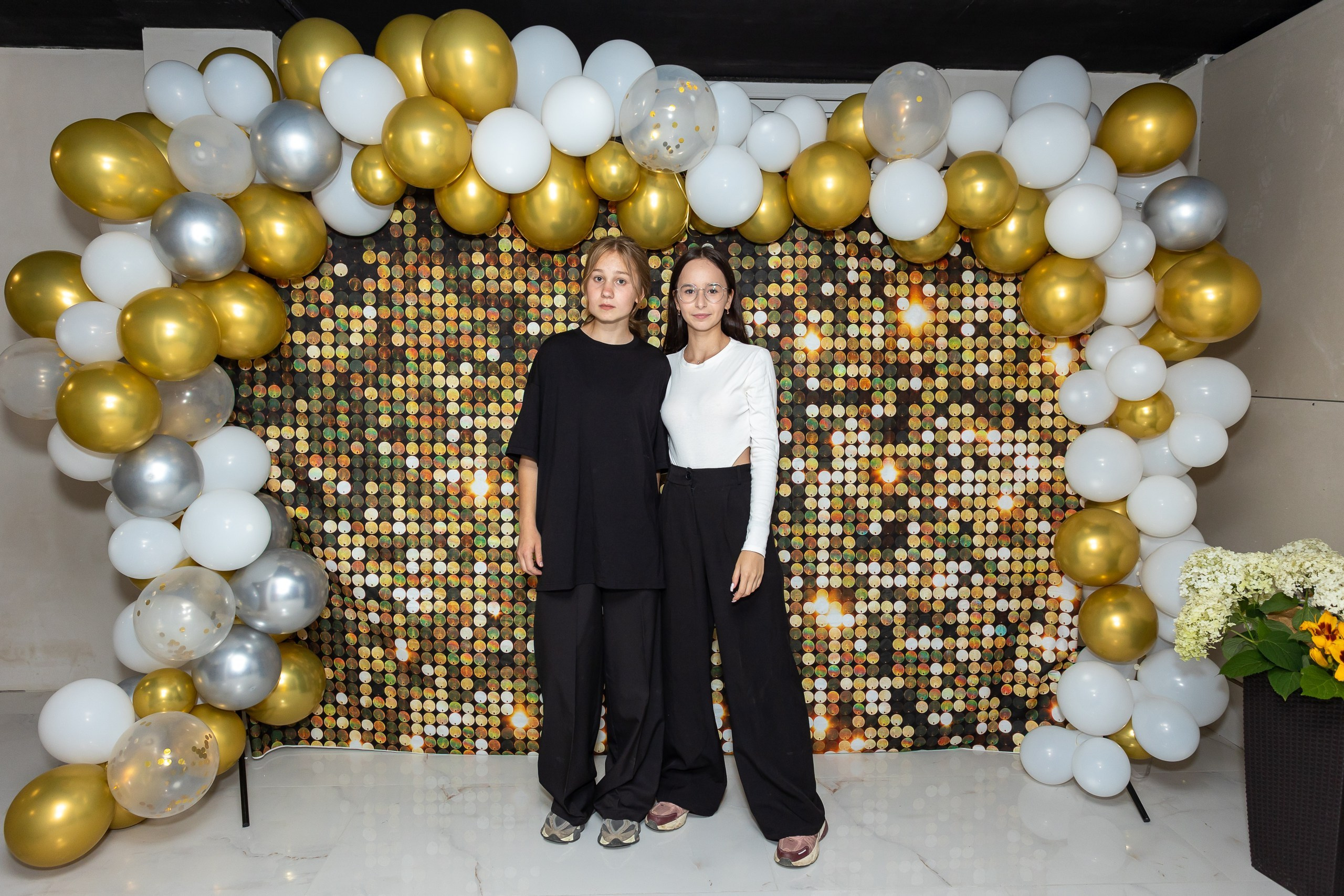 Вручение аттестата и выпускной вечер. Выпускные альбомы Майкоп, Краснодар Елена Золотарева