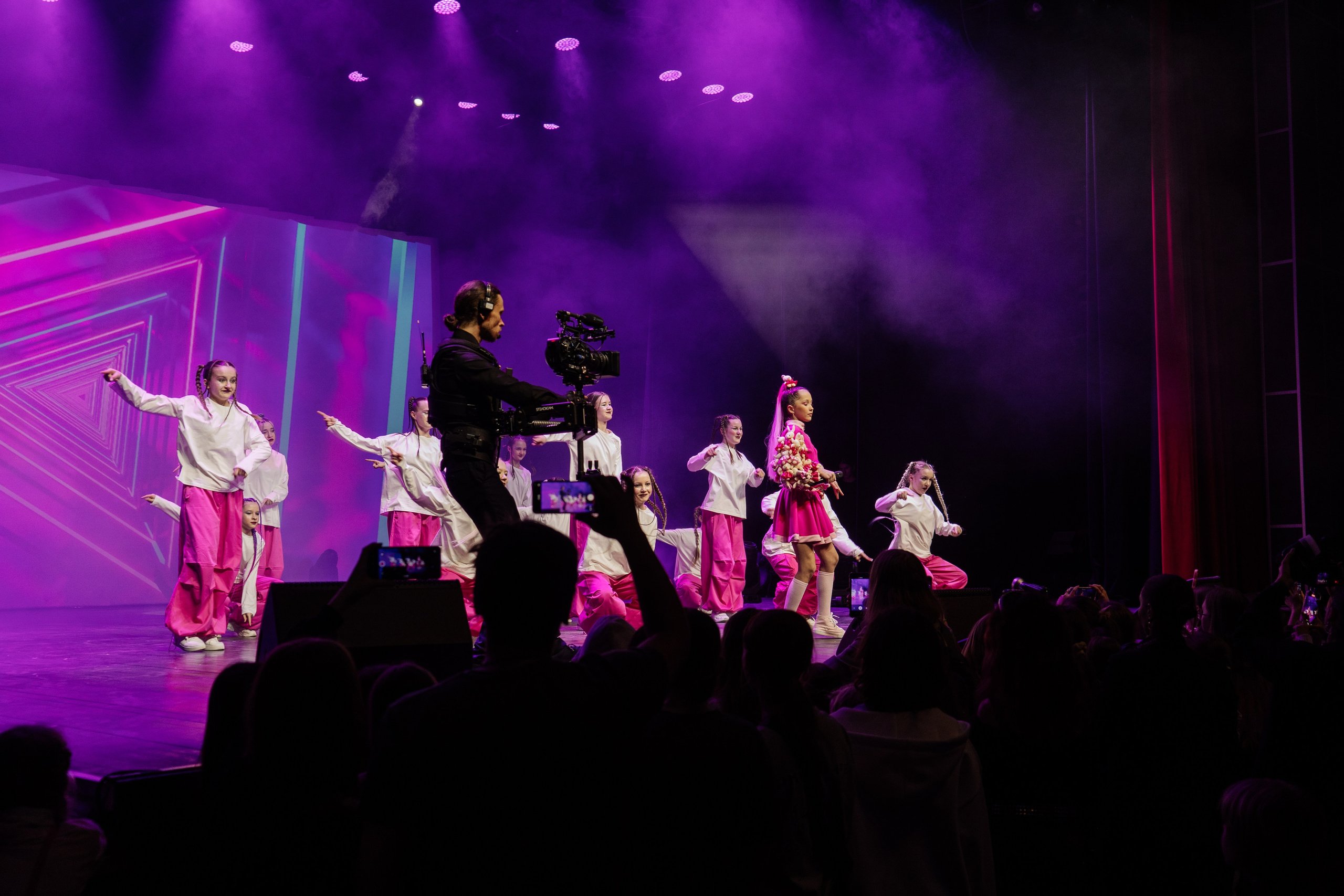 Bloggers Music Awards 2025. Фотограф София Горбачева. Свадебный и репортажный фотограф видеограф Брянск/Москва