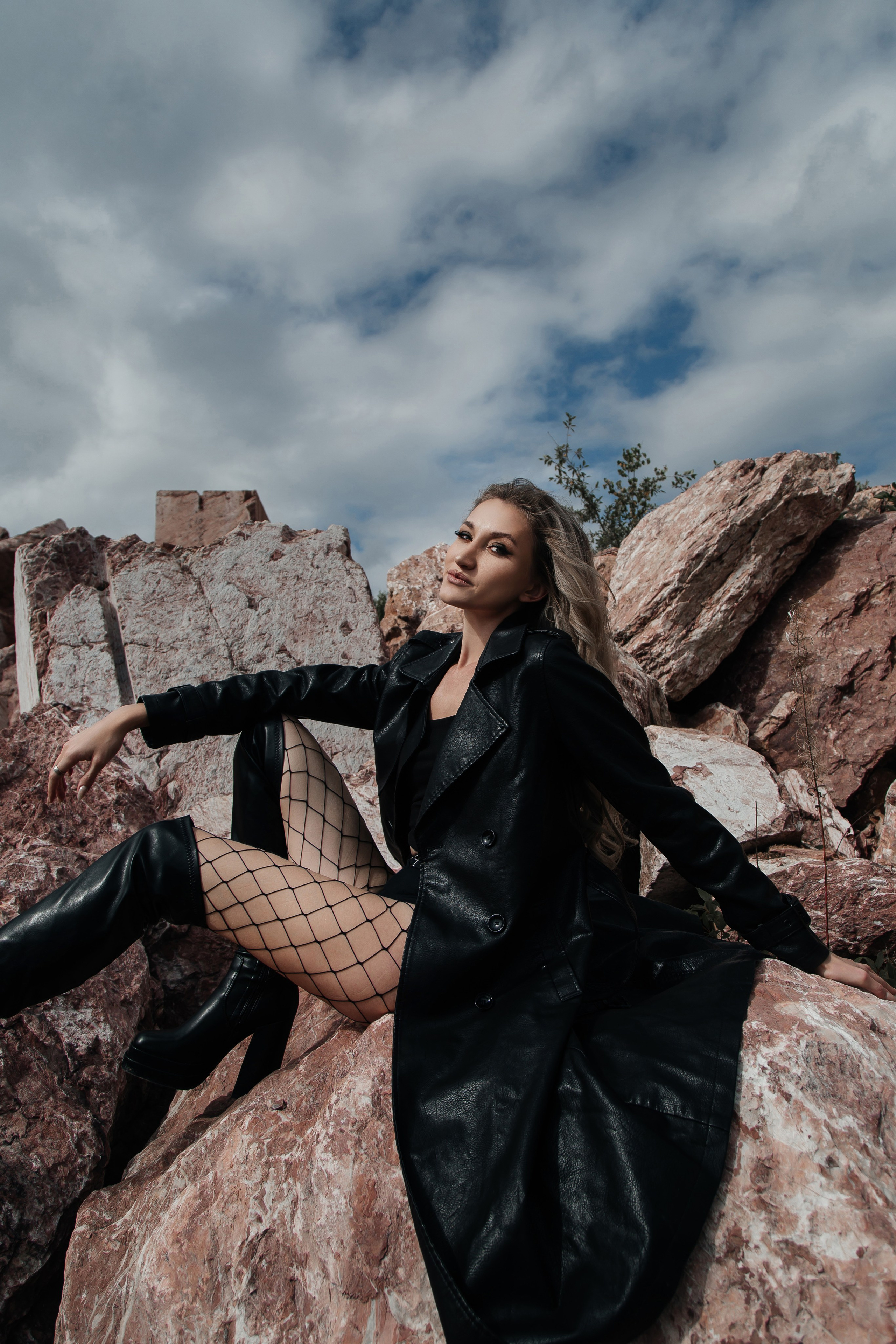 ФОТОСЕССИЯ КО ДНЮ РОЖДЕНИЯ НА МРАМОРНОМ КАРЬЕРЕ. Фотограф в Киселёвске Татьяна Трухалева