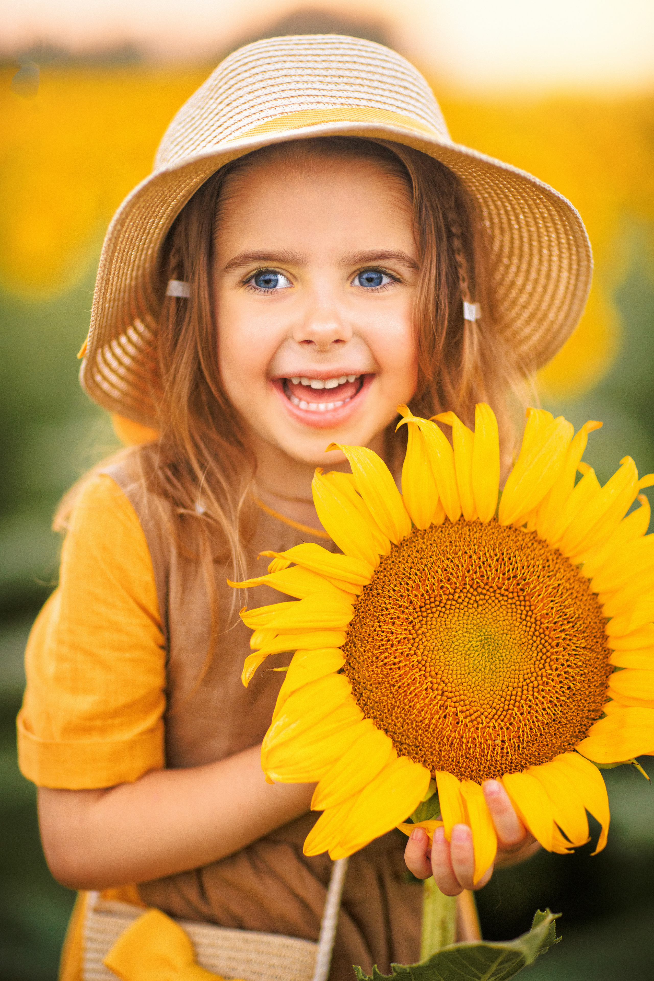 Фотосессия в подсолнухах в Краснодаре. Семейный и детский фотограф в Краснодаре Анна Трашкова