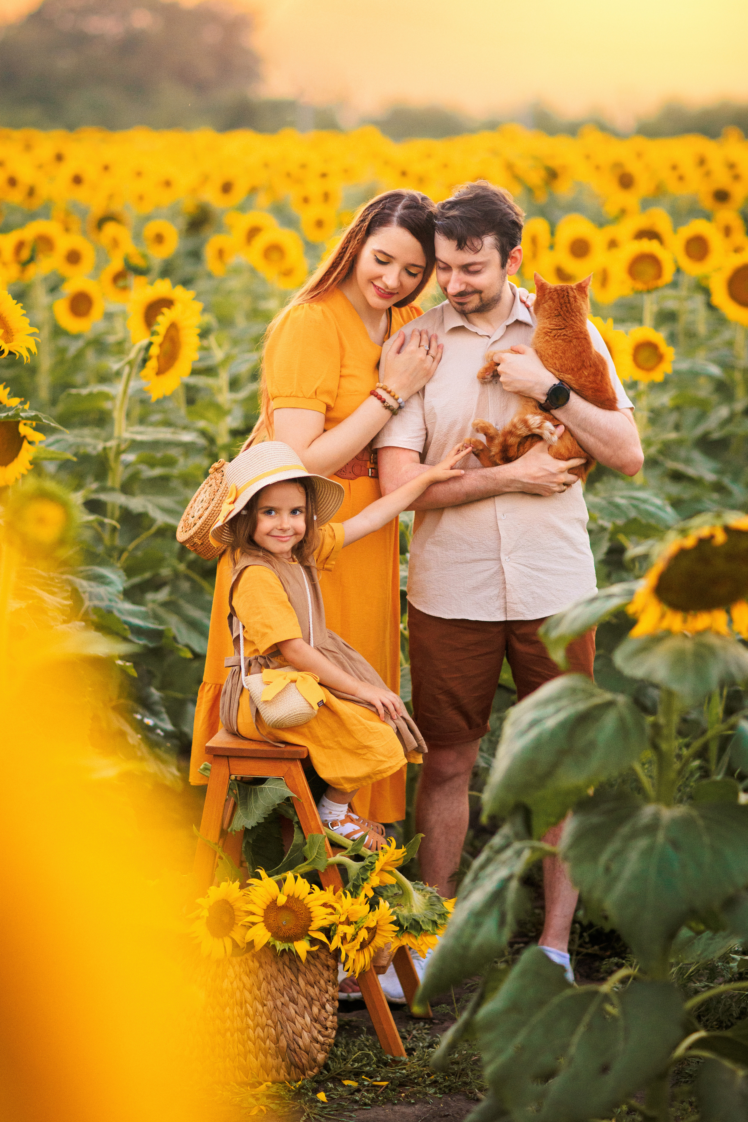 Фотосессия в подсолнухах в Краснодаре. Семейный и детский фотограф в Краснодаре Анна Трашкова