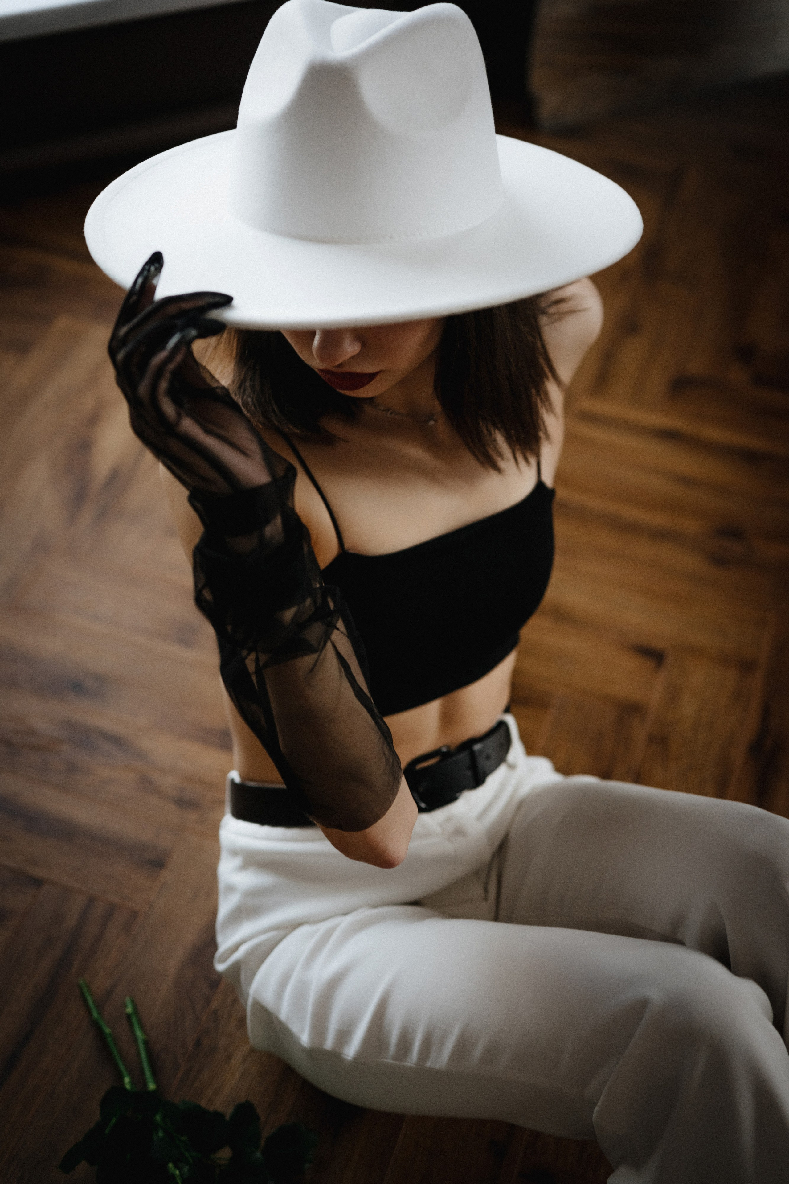 HB in Brown. Фотограф Иркутск, Ангарск, Усолье-Сибирское. Выпускные альбомы