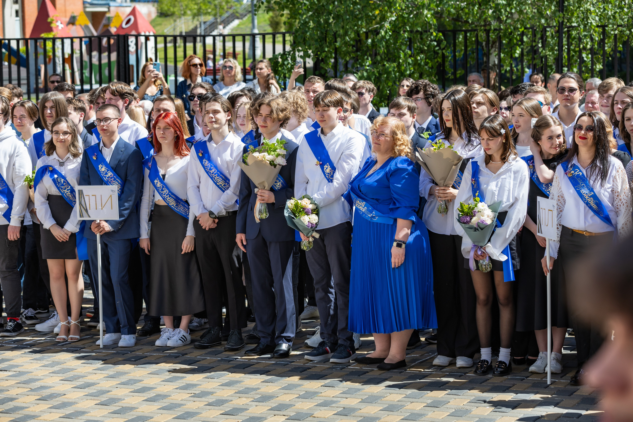 Мой взгляд на Последний звонок. Фотограф в Москве портреты | репортажи | спорт