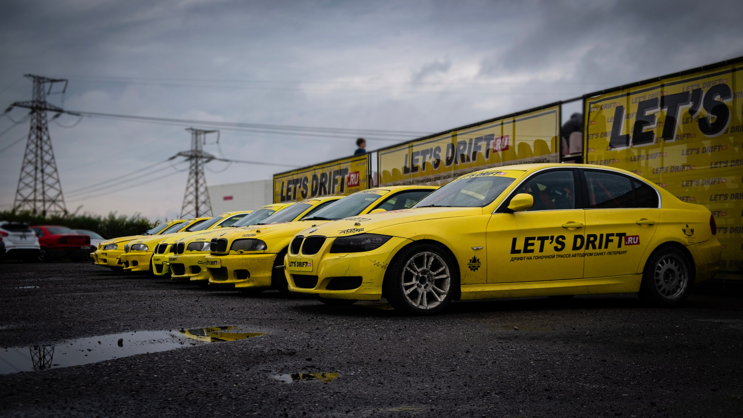 AUTODROM FEST 21.09.25. Автомобильные фотографии и рисунки в Санкт-Петербурги Пашков Дмитрий
