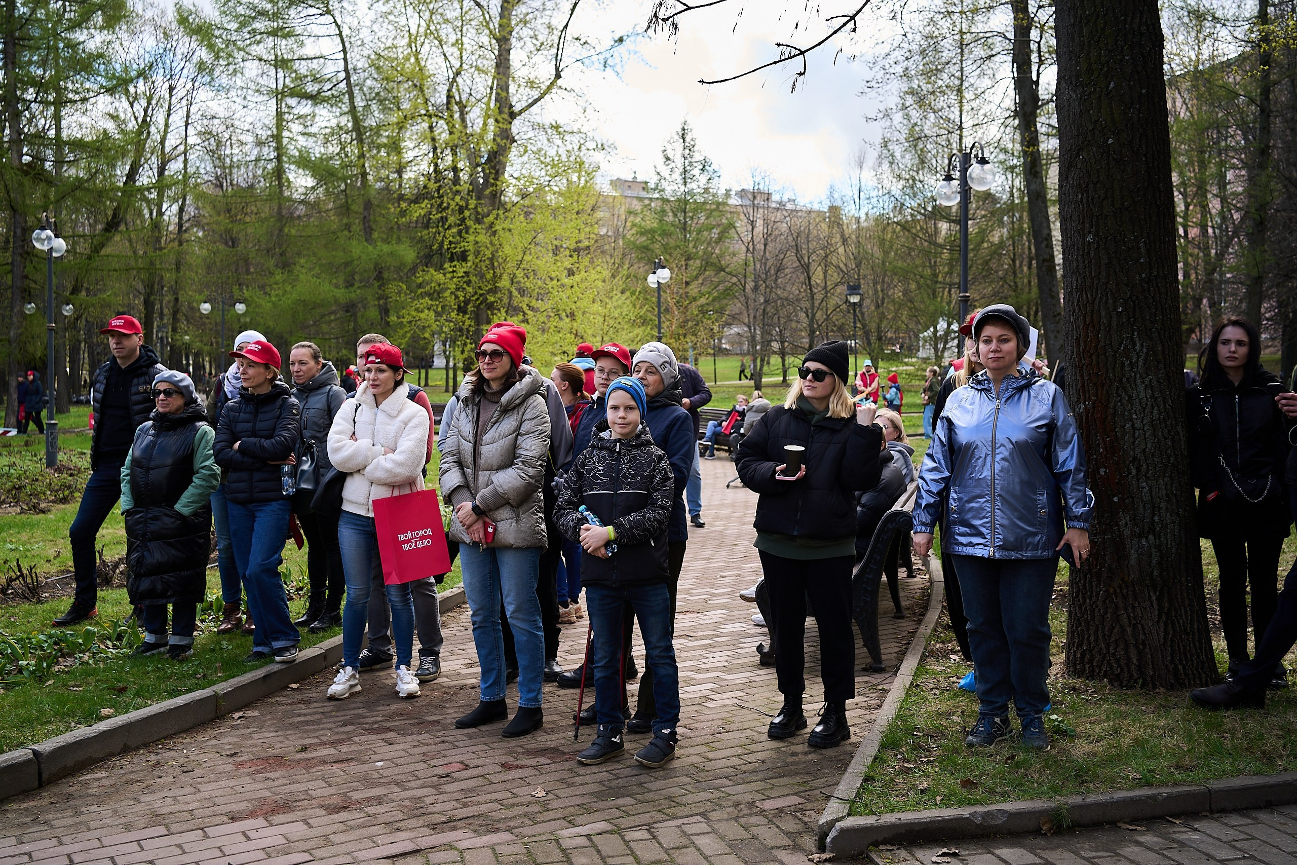 Субботник у Управления делами Мэра и Правительства Москвы. Фотограф и Видеограф в Москве. Олег Корушев