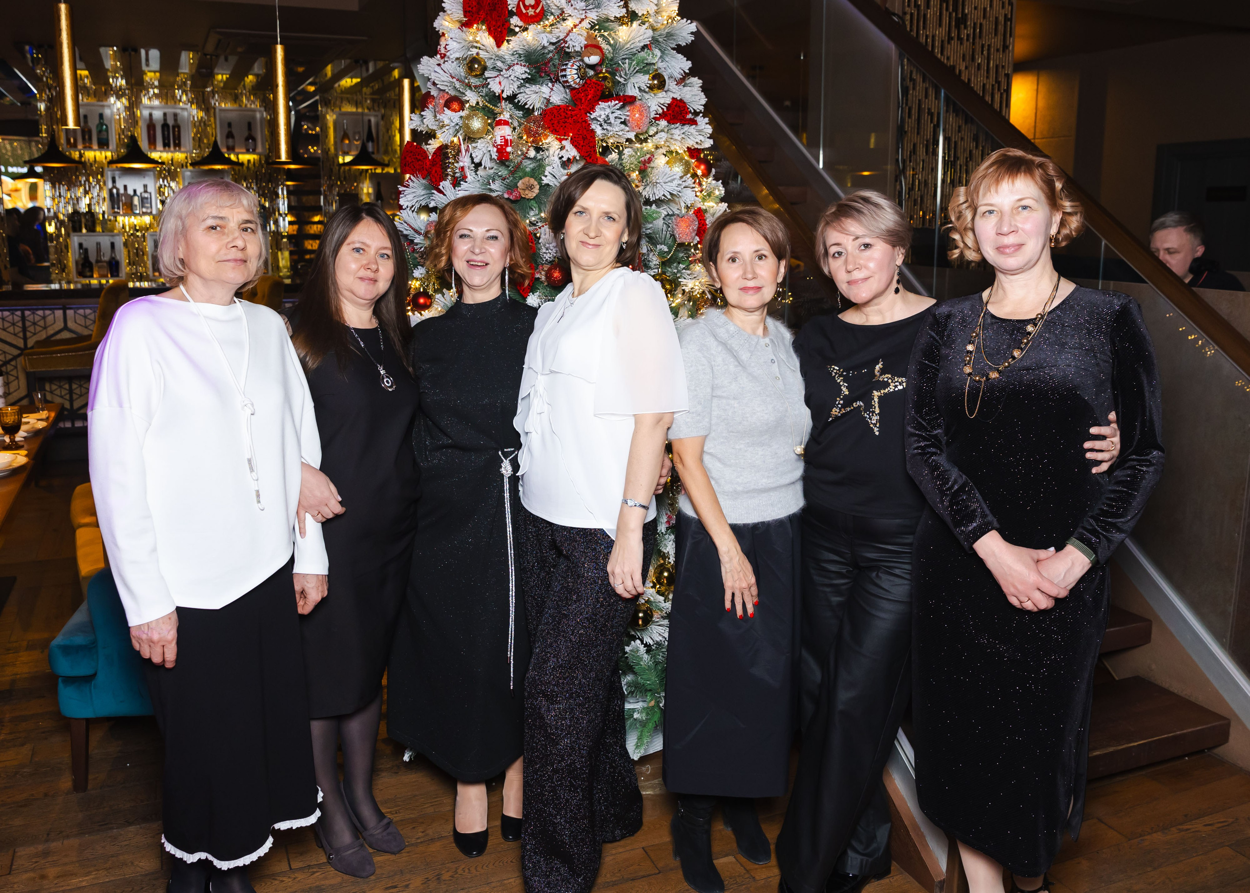 Предновогодка кипарис 2025. ФОТОГРАФ ВИНОГРАДОВА ДАРЬЯ