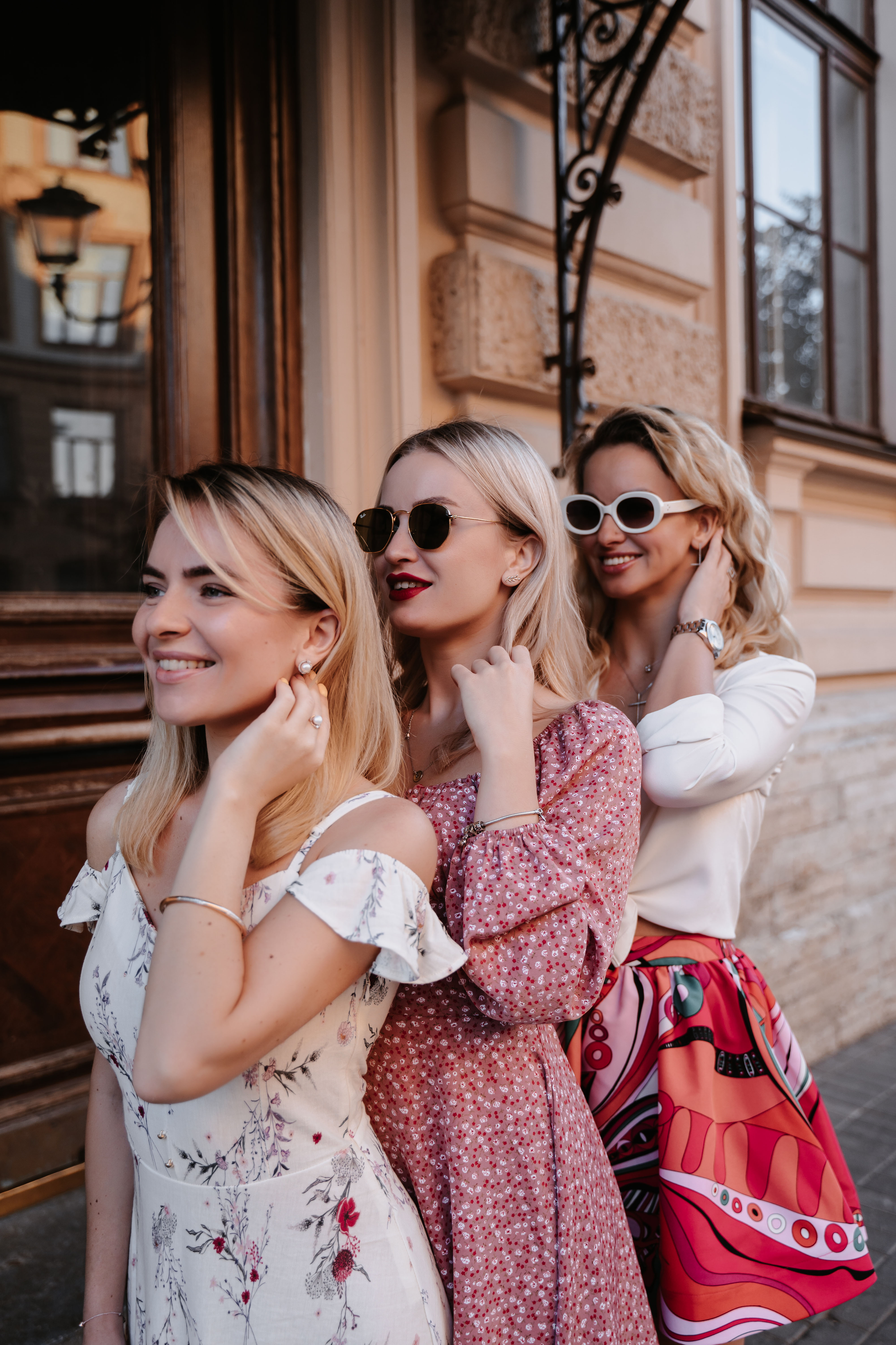 Девочки-прогулка. Главная