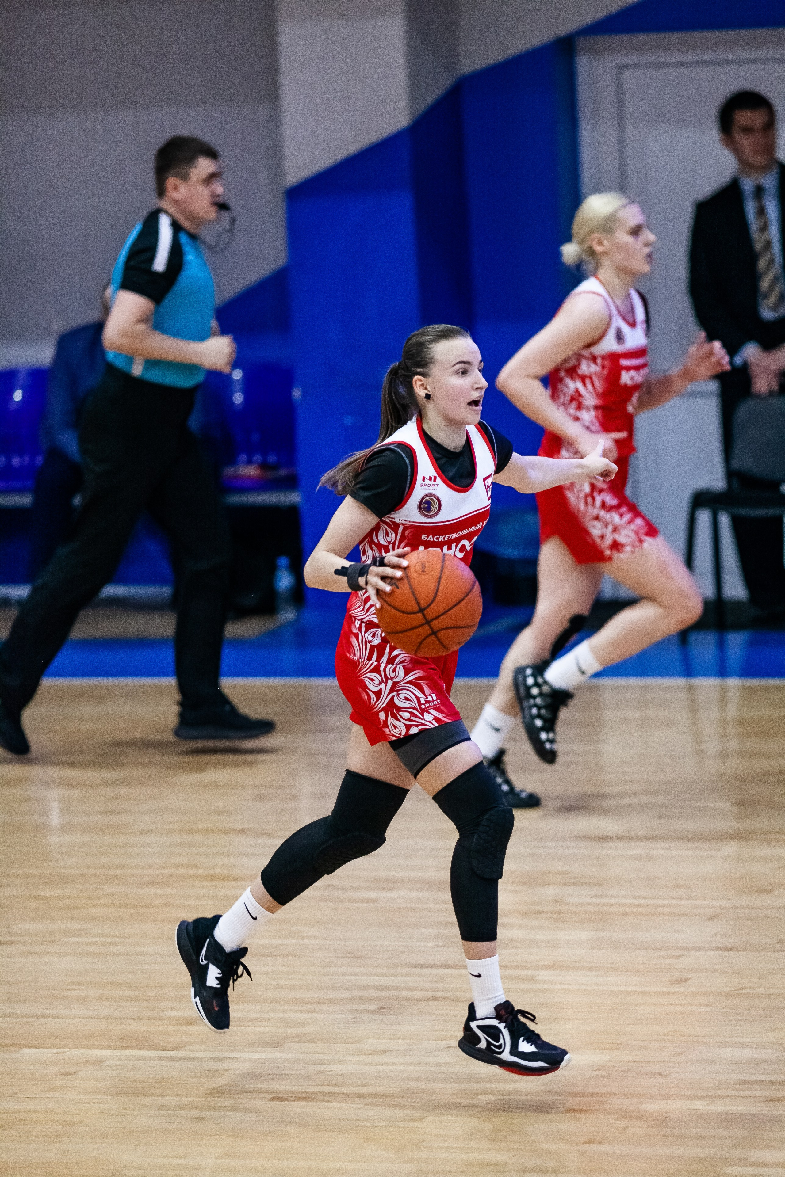 РФБ / БК Юность — БК Спартак. Фотография