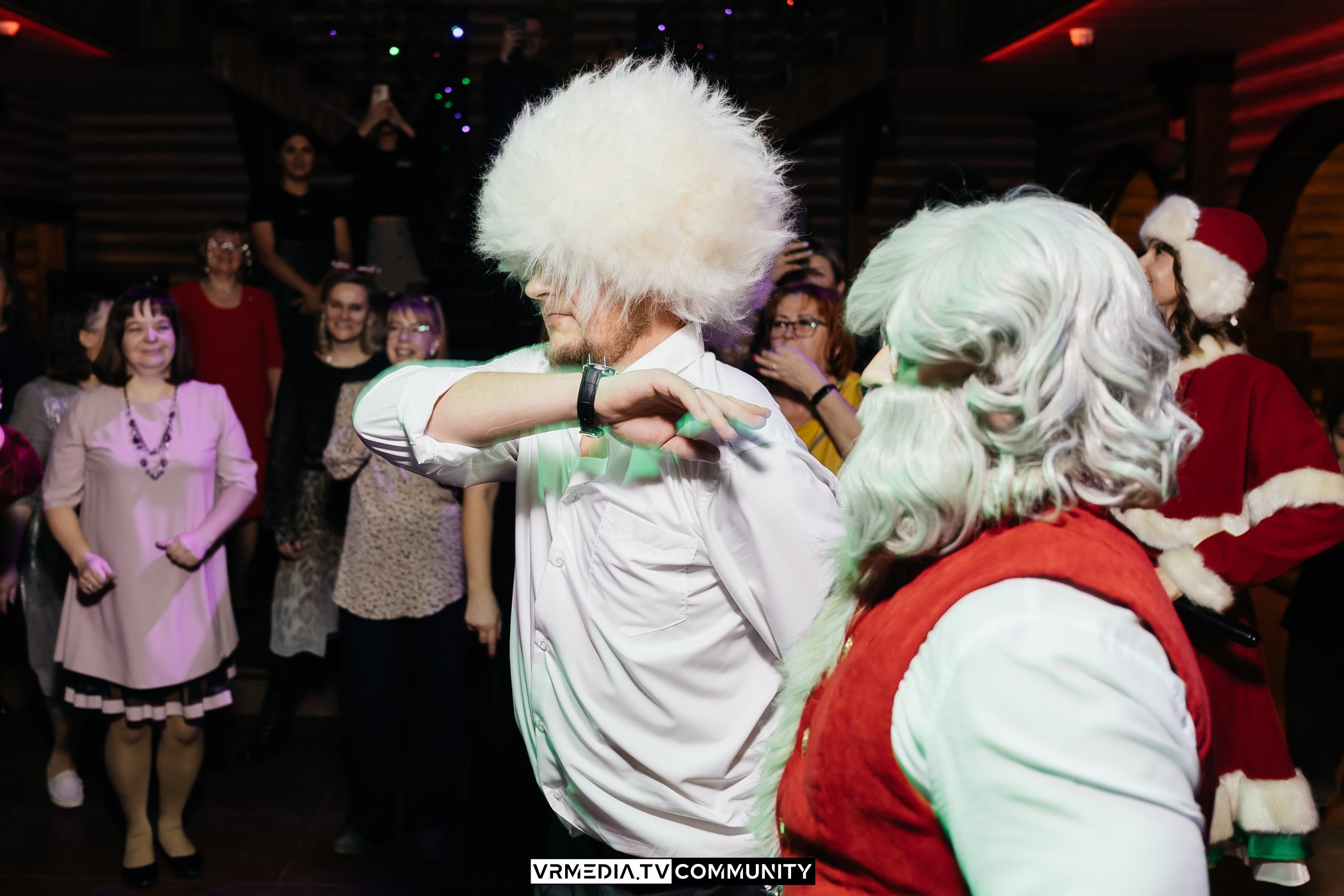 Новогодний вечер у «Петровича»