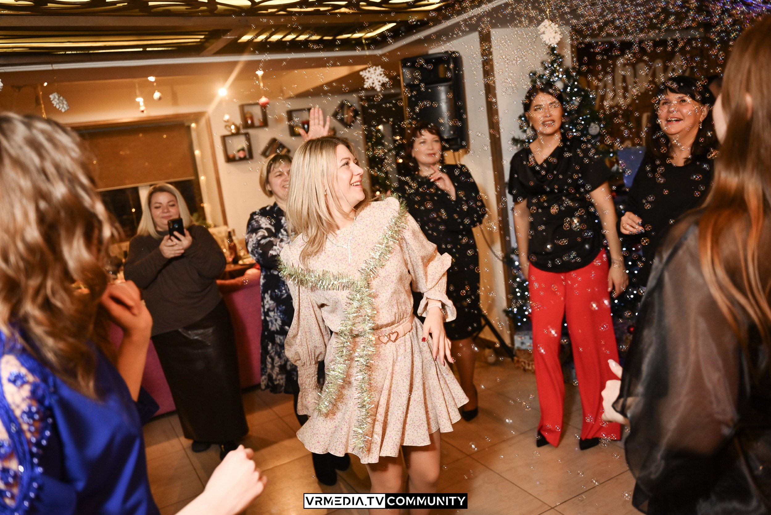 Новогодний вечер в кафе «Кампот»