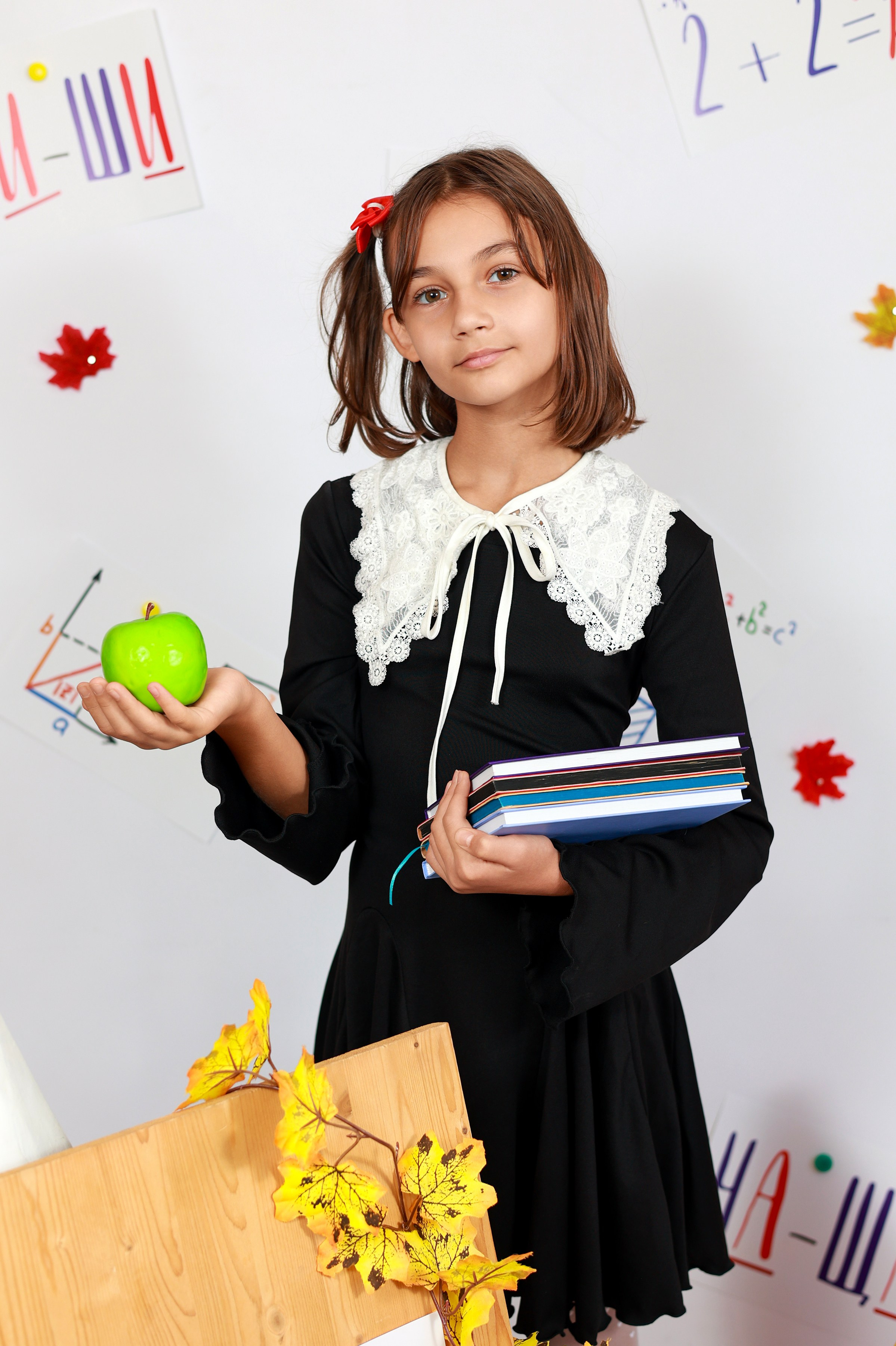 Краски осени. Выпускные альбомы в Иваново в детский сад и школу. Александр и Светлана Янкины