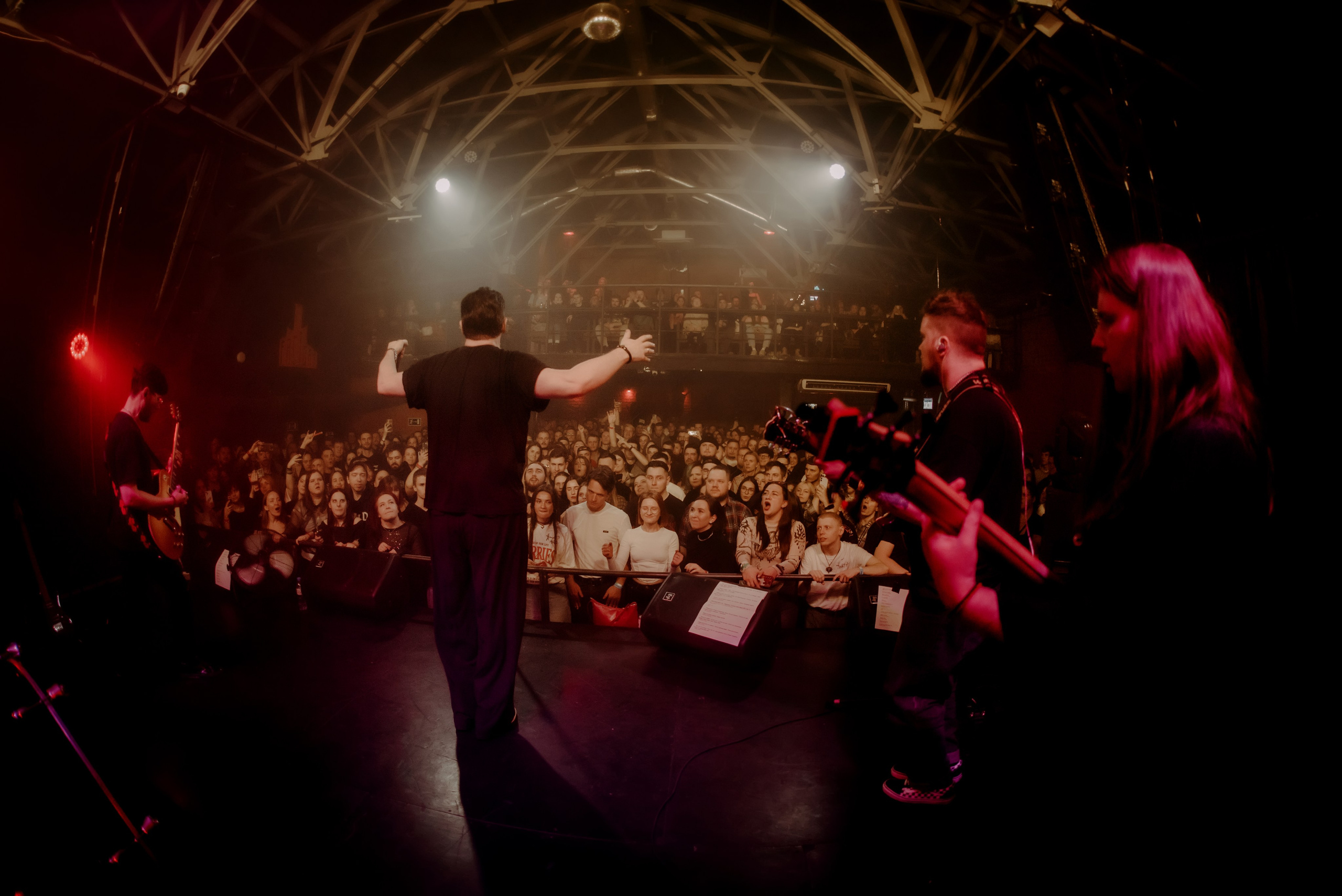 MIKAYA. Кира Молко — Концертный фотограф в Санкт-Петербурге