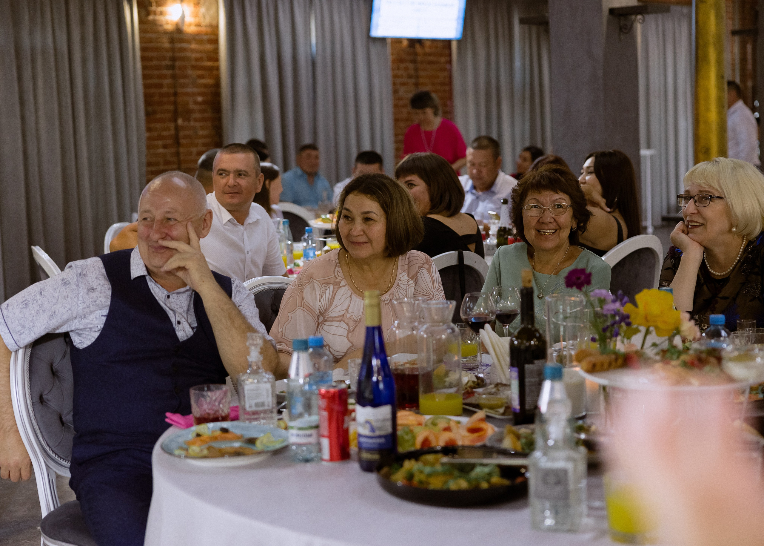 Дмитрий и Алита. Фотограф Эмиль Исякаев