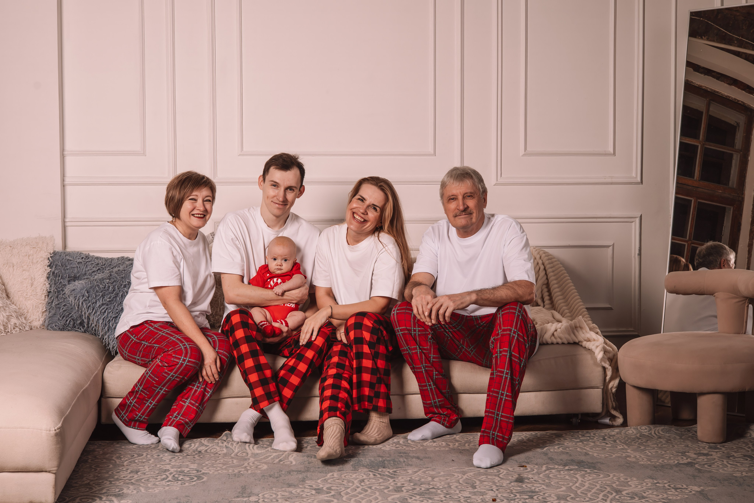 Максим и его семья