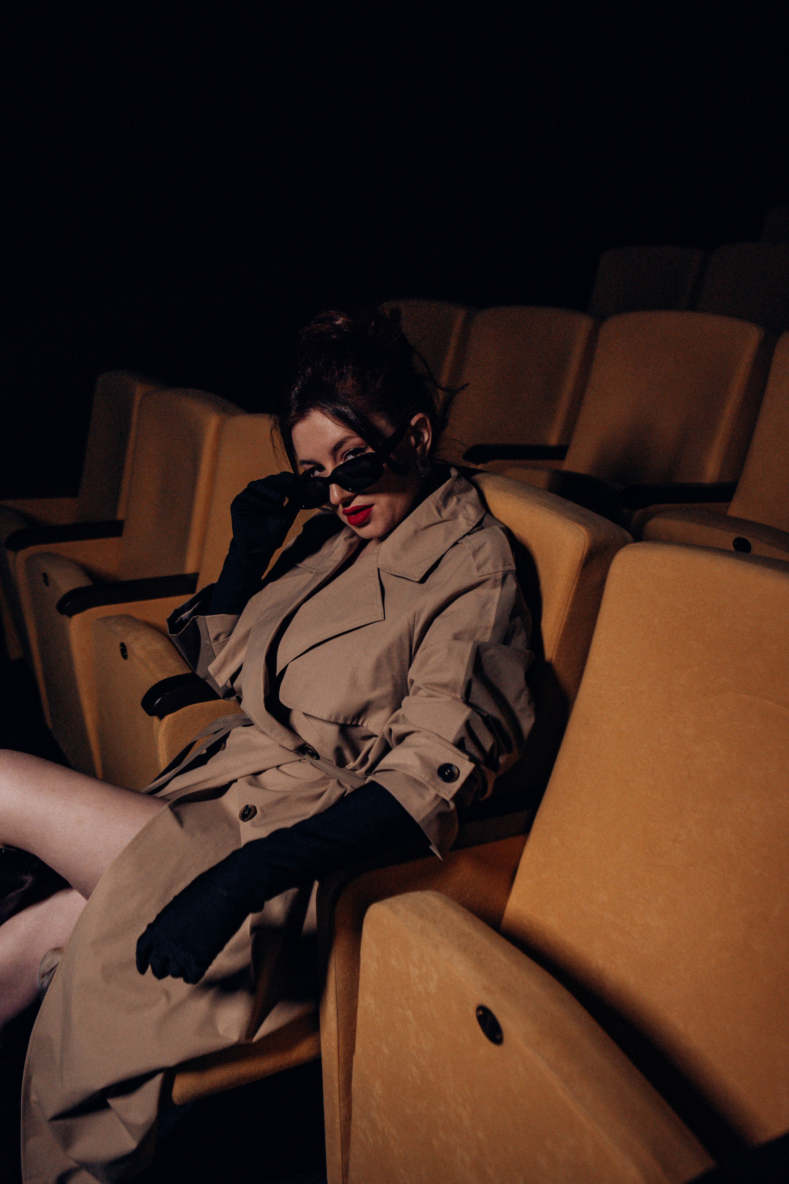 Катя. Контакты