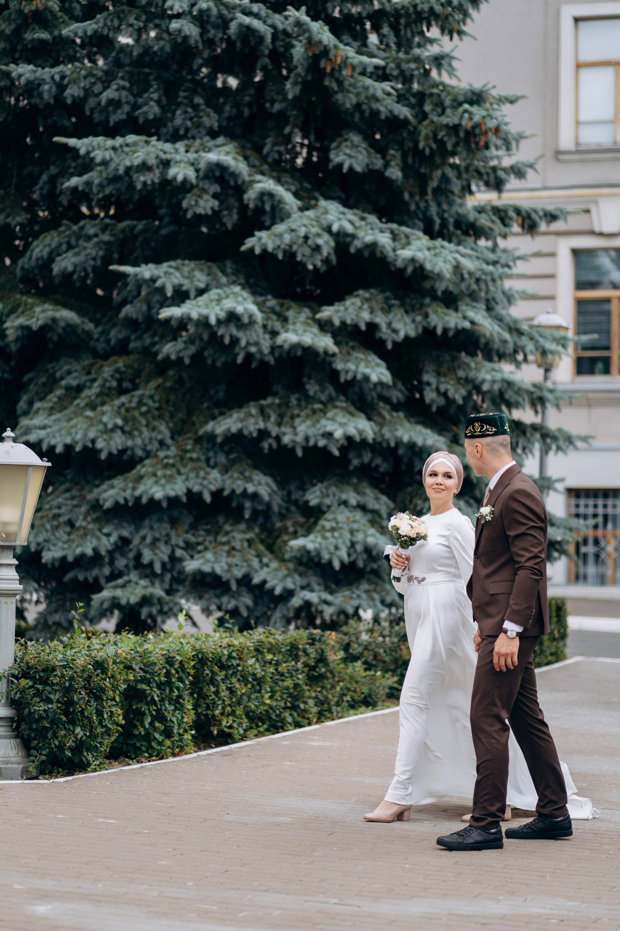 свадебная фотосессия в дворике КФУ, свадебный фотограф Казань