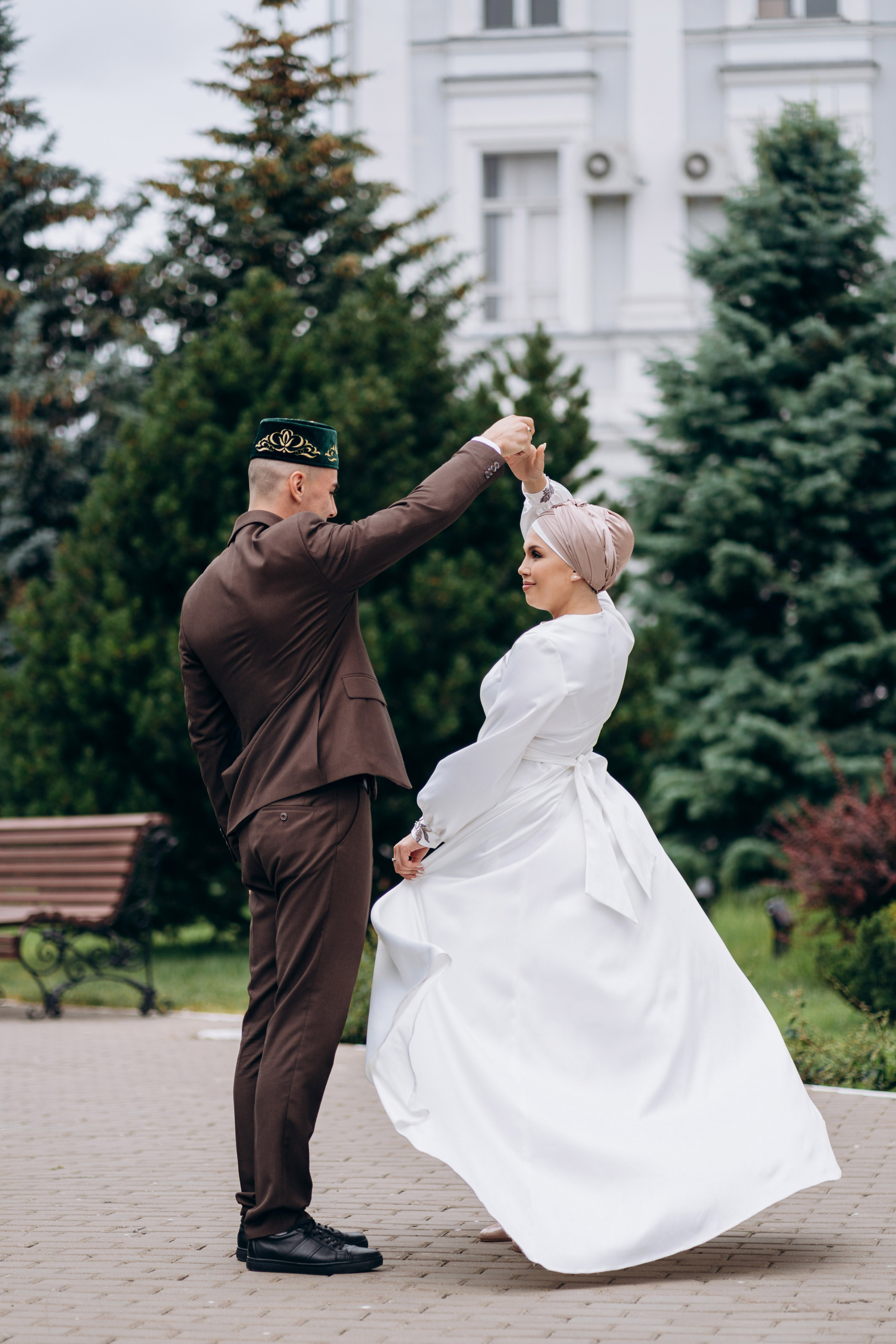 свадебная фотосессия в дворике КФУ, свадебный фотограф Казань