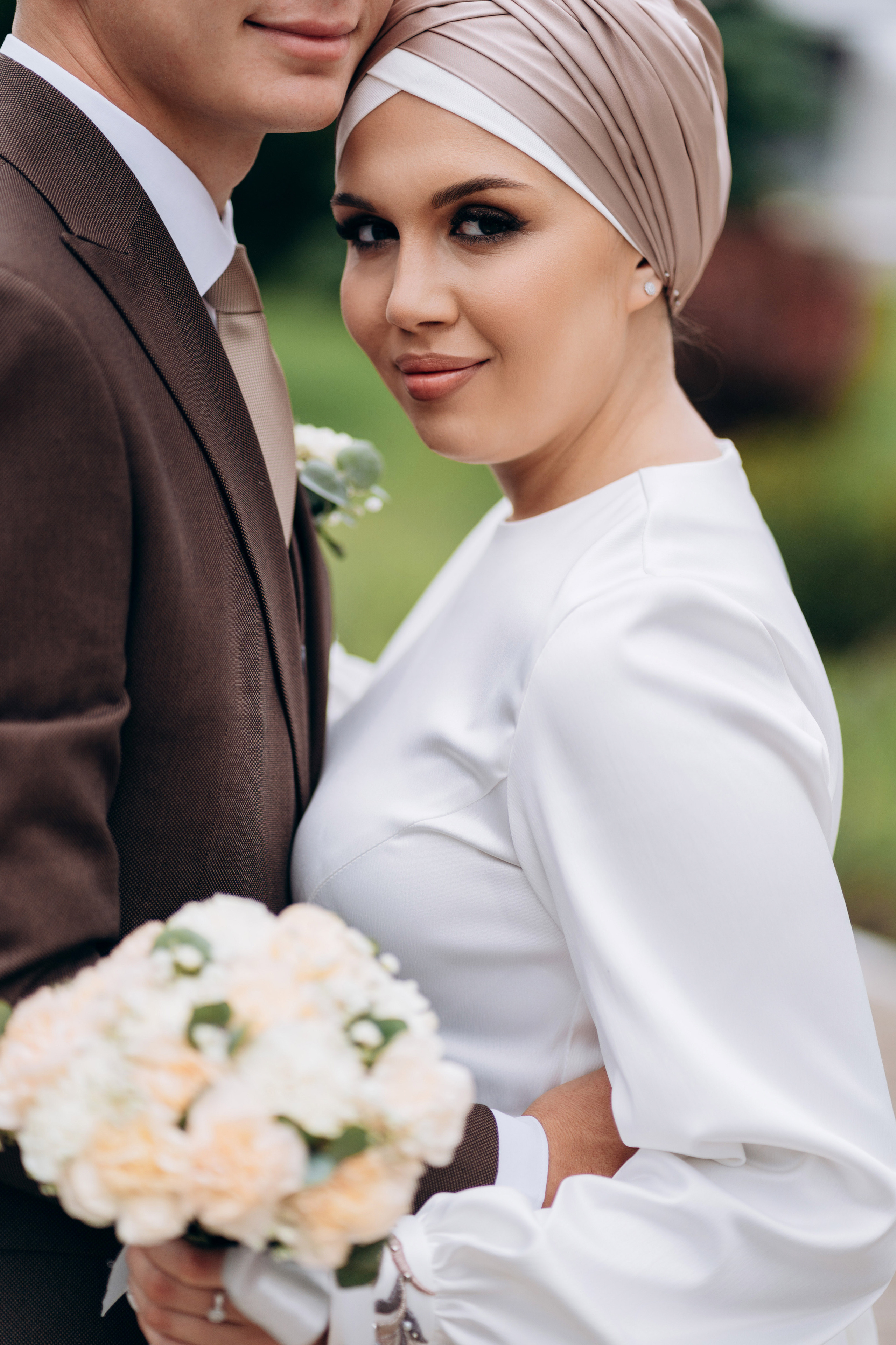 свадебная фотосессия в дворике КФУ, свадебный фотограф Казань