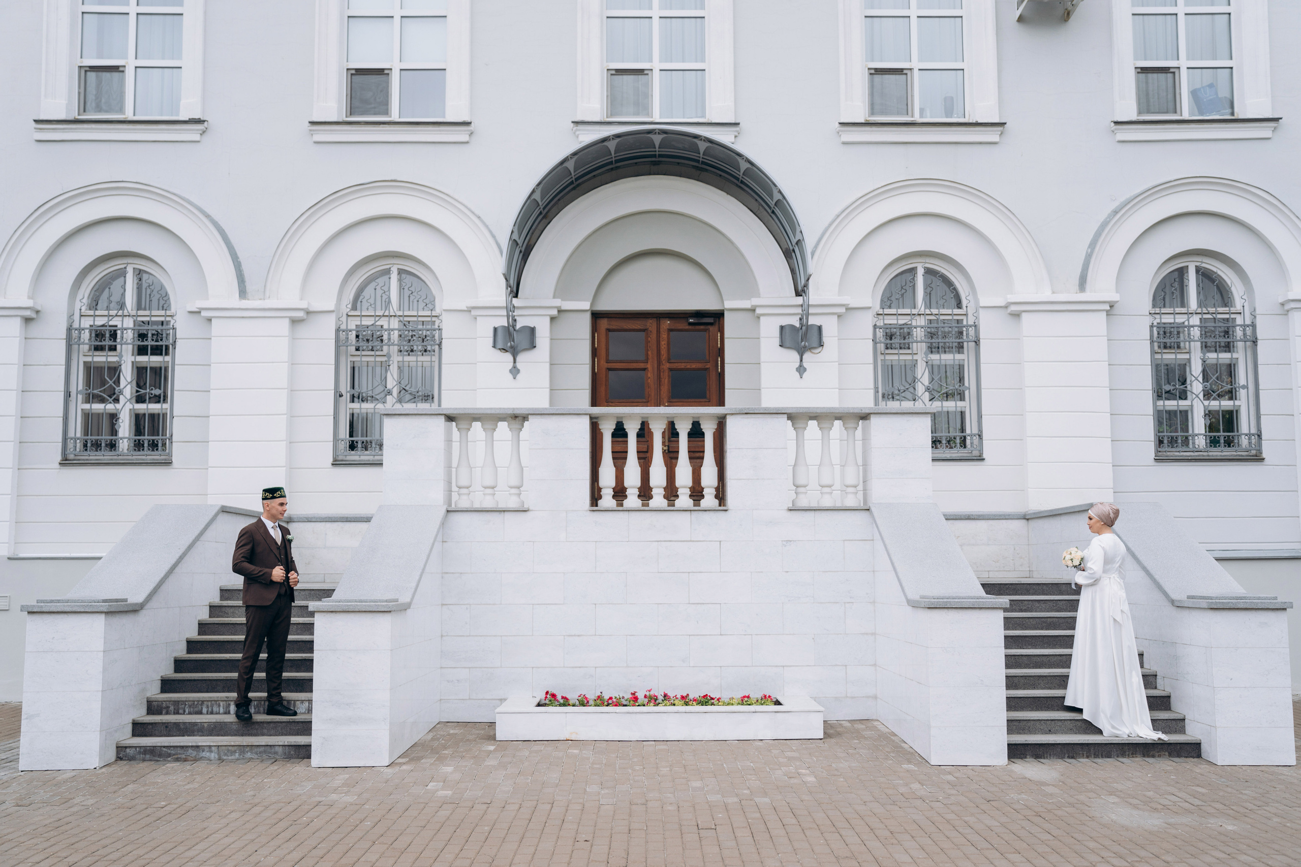 свадебная фотосессия в дворике КФУ, свадебный фотограф Казан