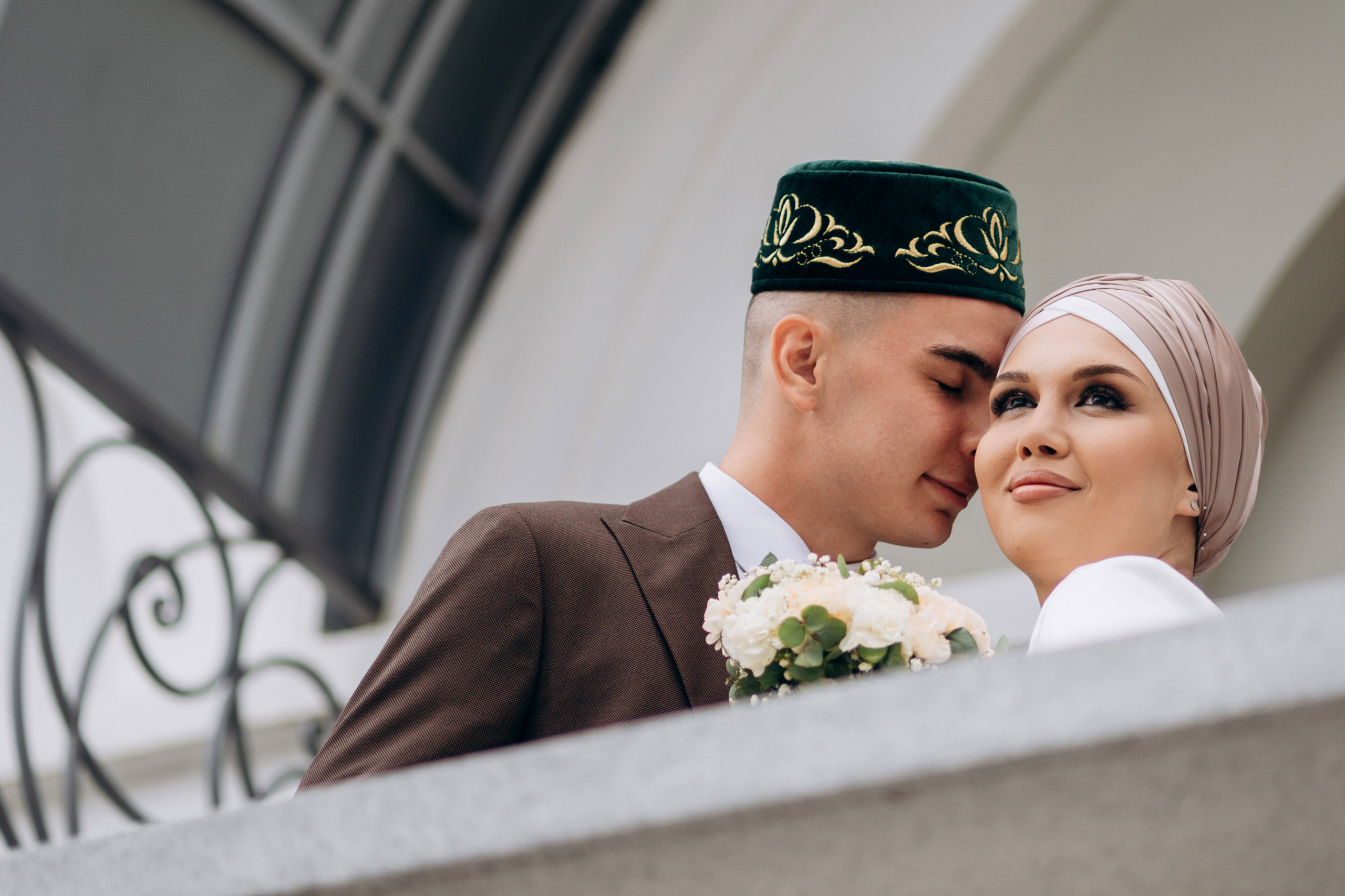 свадебная фотосессия в дворике КФУ, свадебный фотограф Казань