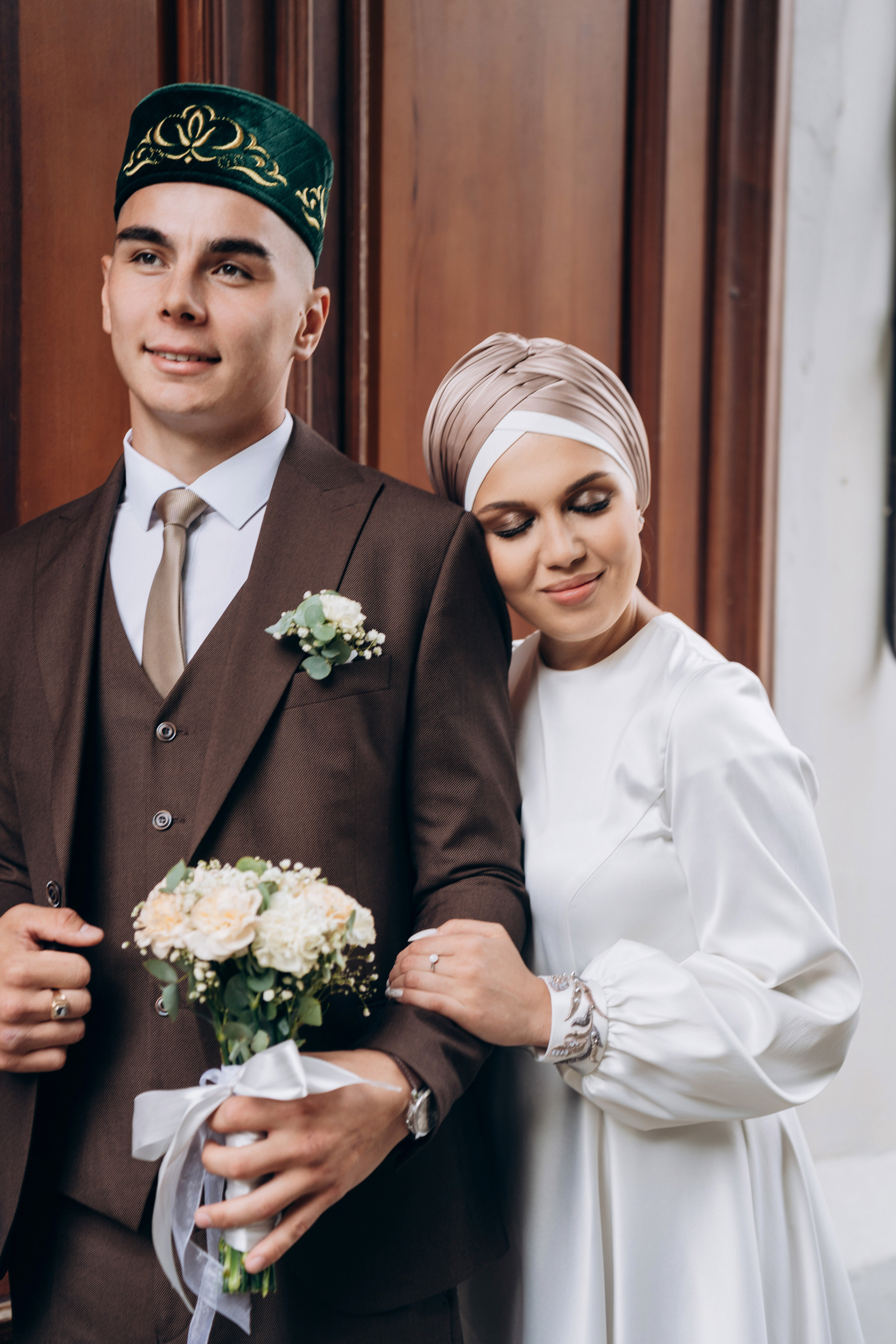 свадебная фотосессия в дворике КФУ, свадебный фотограф Казан