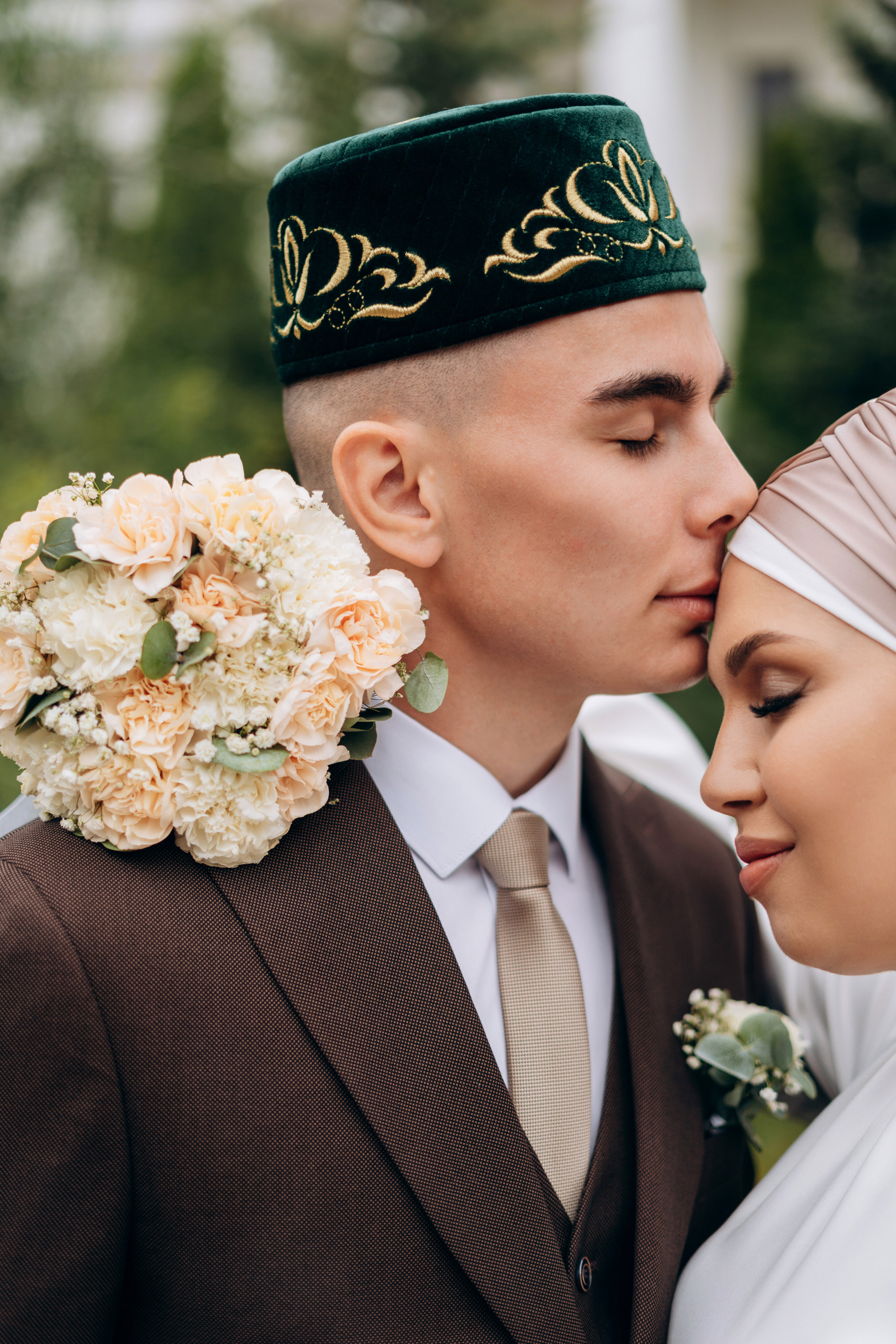 свадебная фотосессия в дворике КФУ, свадебный фотограф Казань