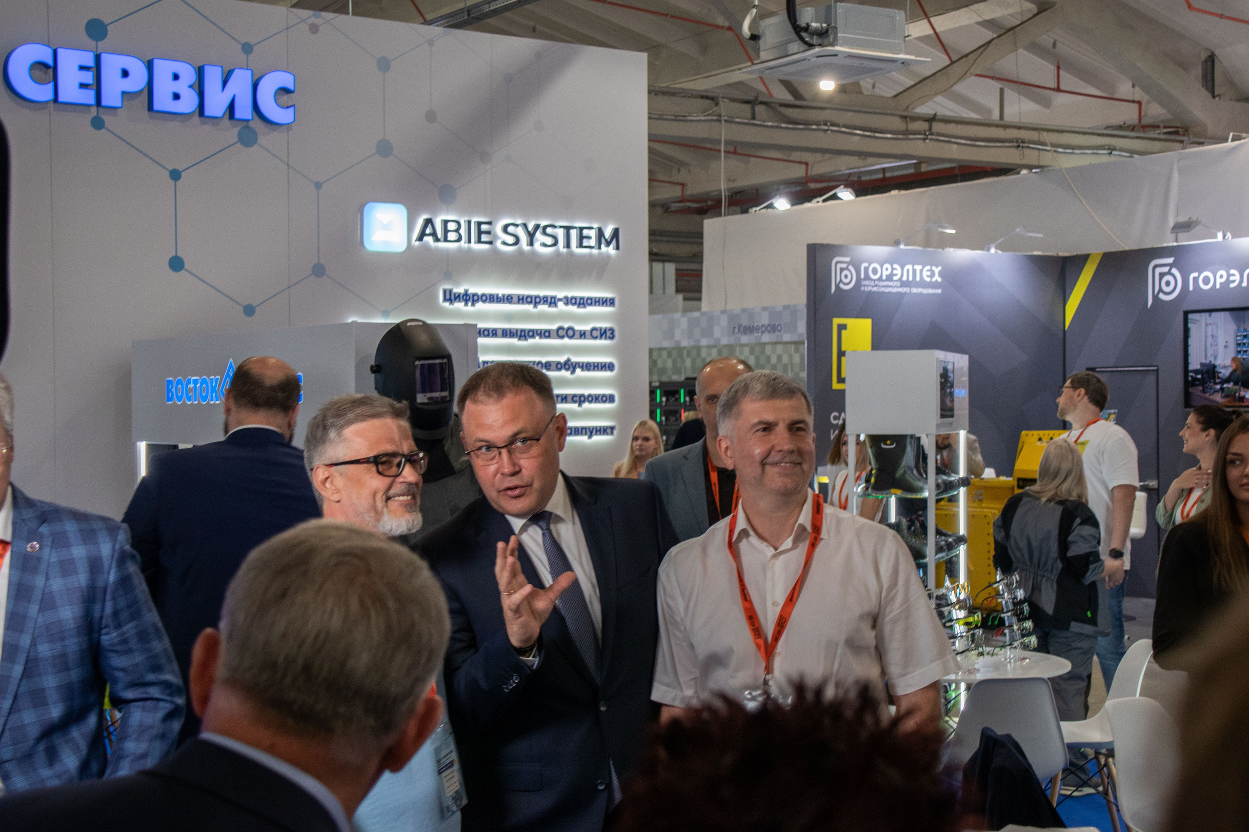 Фотосъёмка промышленных выставок и отраслевых мероприятий | ПромКадр. Промышленная и предметная фотосъёмка продукции, оборудования и производств в Санкт-Петербурге