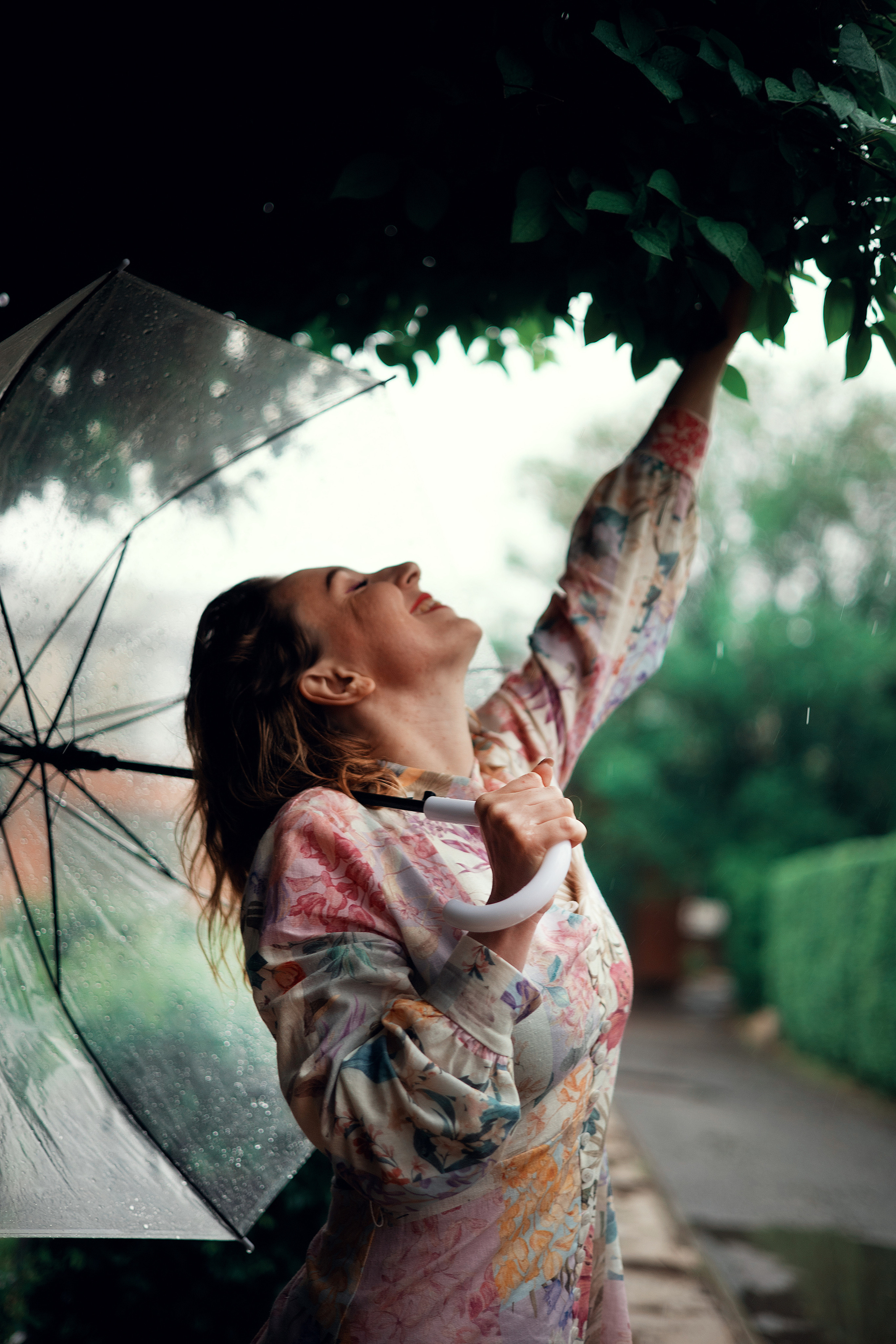 Настя под дождем. Ваш фотограф в г. Волгоград и по всей России Севастьянова Ульяна