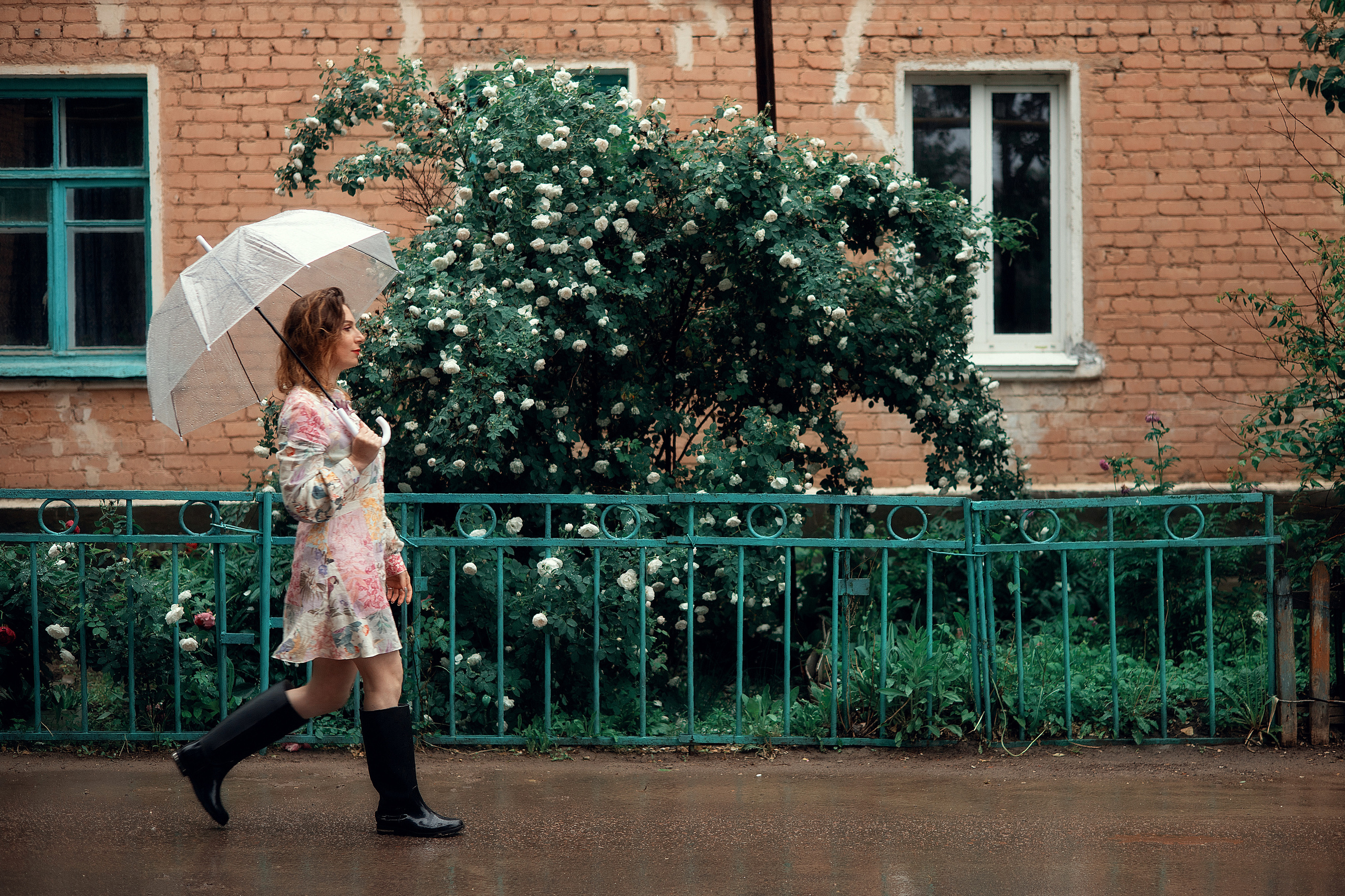 Настя под дождем. Ваш фотограф в г. Волгоград и по всей России Севастьянова Ульяна