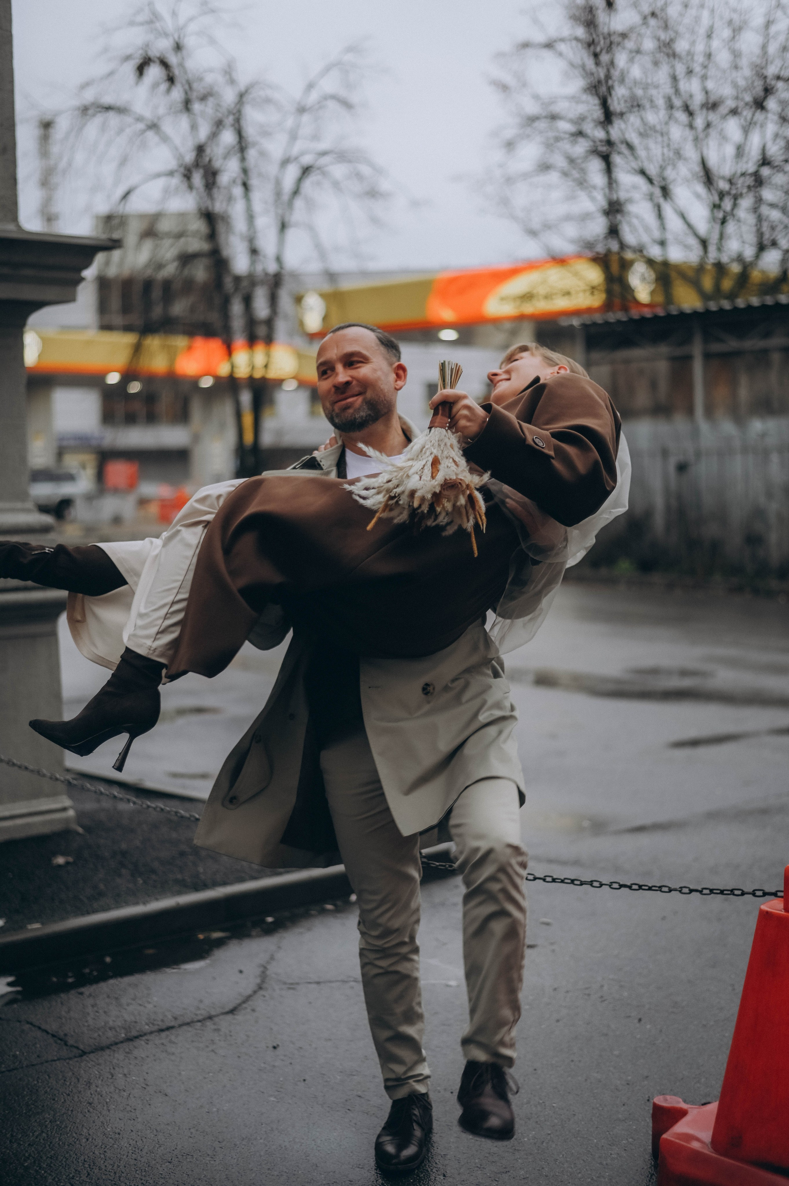 Свадебная прогулка. Ксения и Василий. Семейный и свадебный фотограф в Санкт-Петербурге Яна