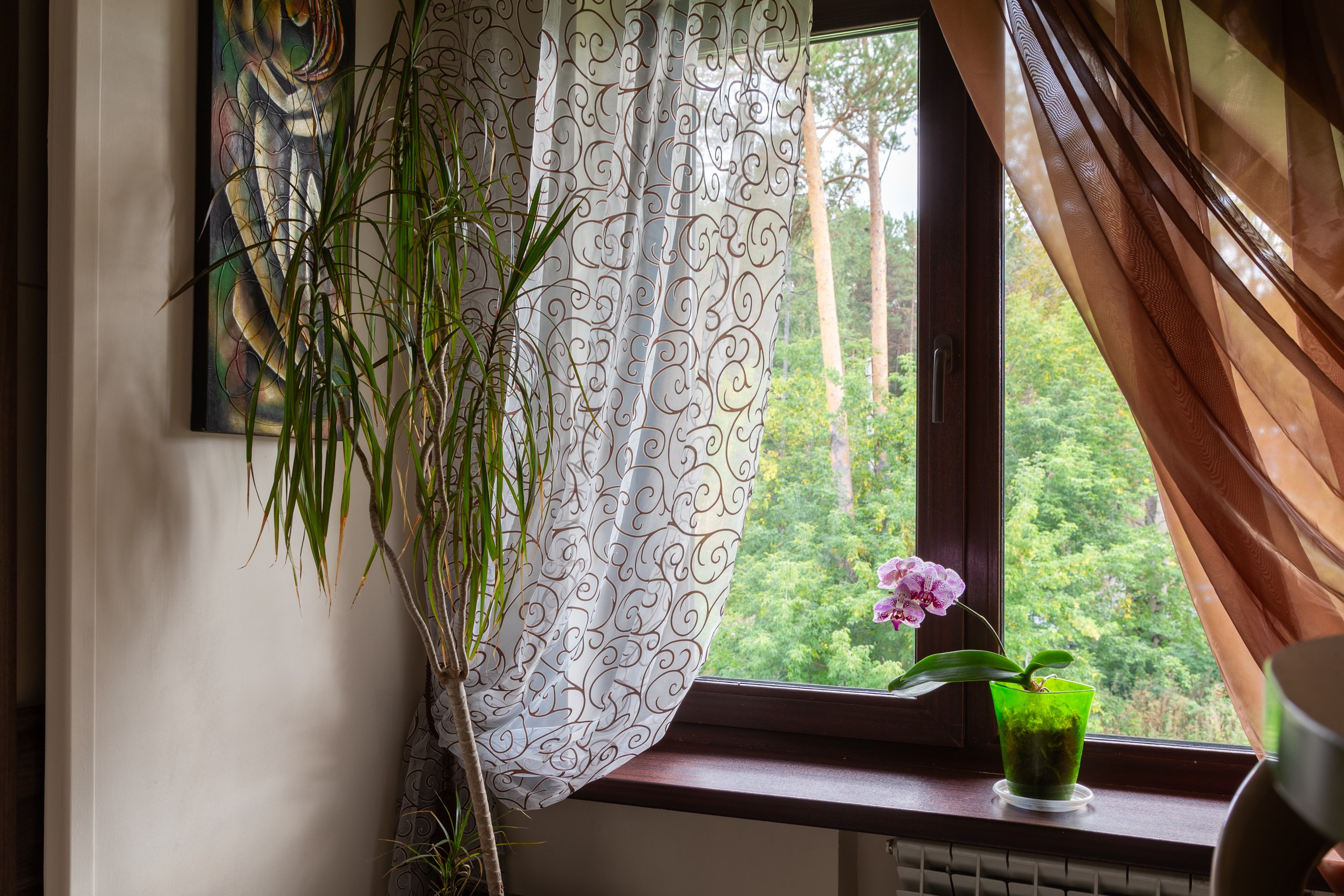 Квартира для продажи в городе Дивногорске с хоумстейджингом. Интерьерный фотограф и ретушер в Красноярске Денис Антропов