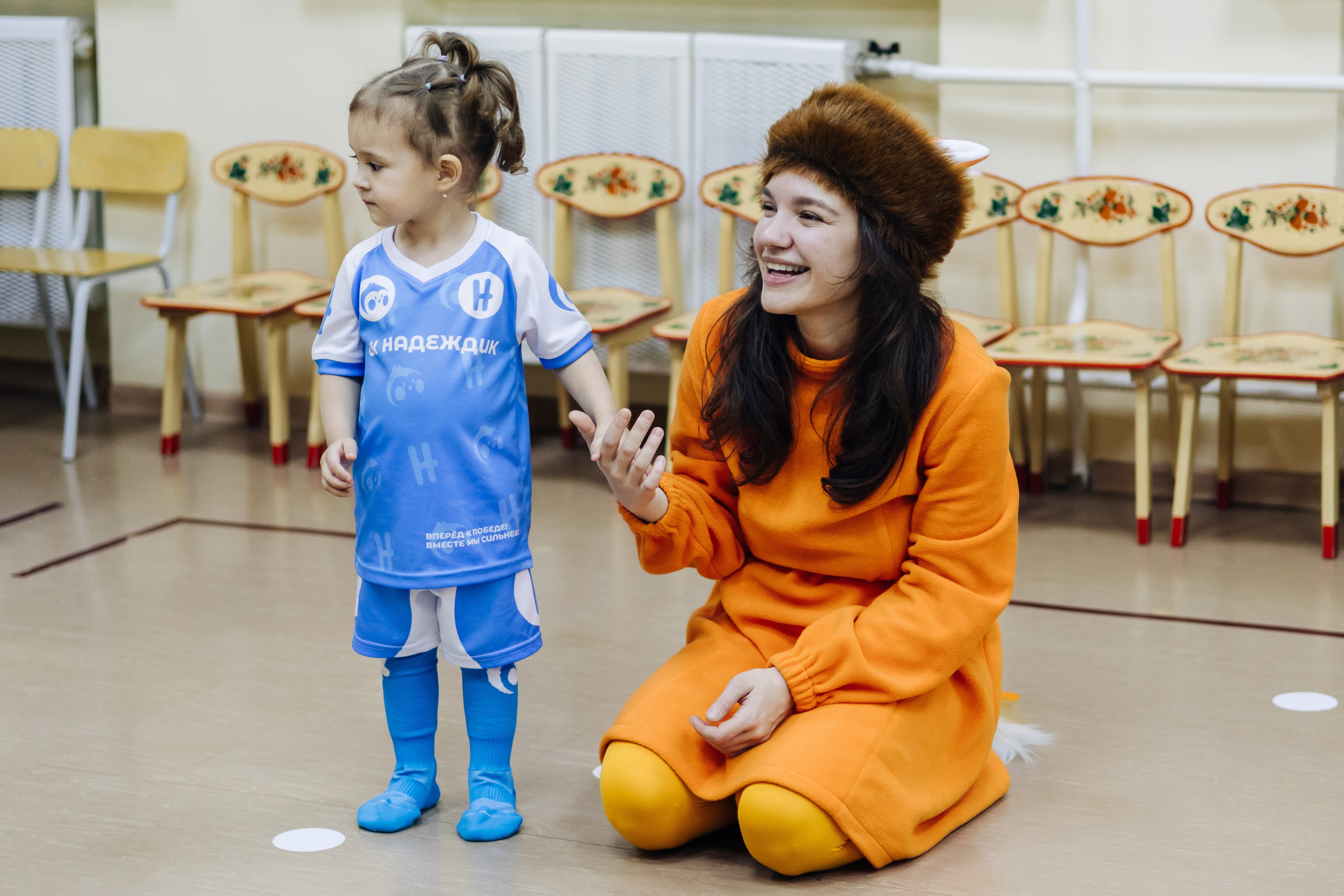 Фотосессия с кубком в детских садах г. Магнитогорска. Денис Прохоров Фотограф в г. Магнитогорск