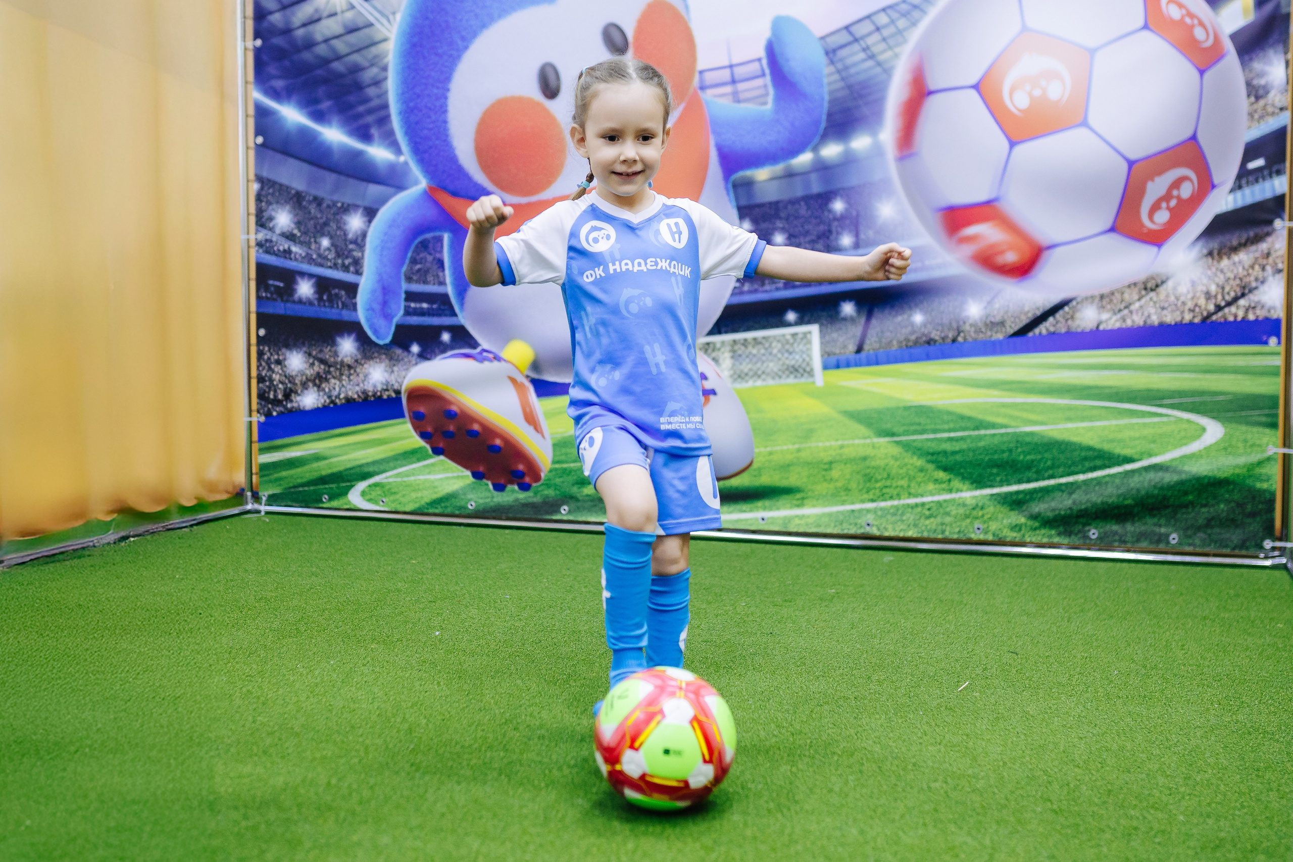 Фотосессия с кубком в детских садах г. Магнитогорска. Денис Прохоров Фотограф в г. Магнитогорск