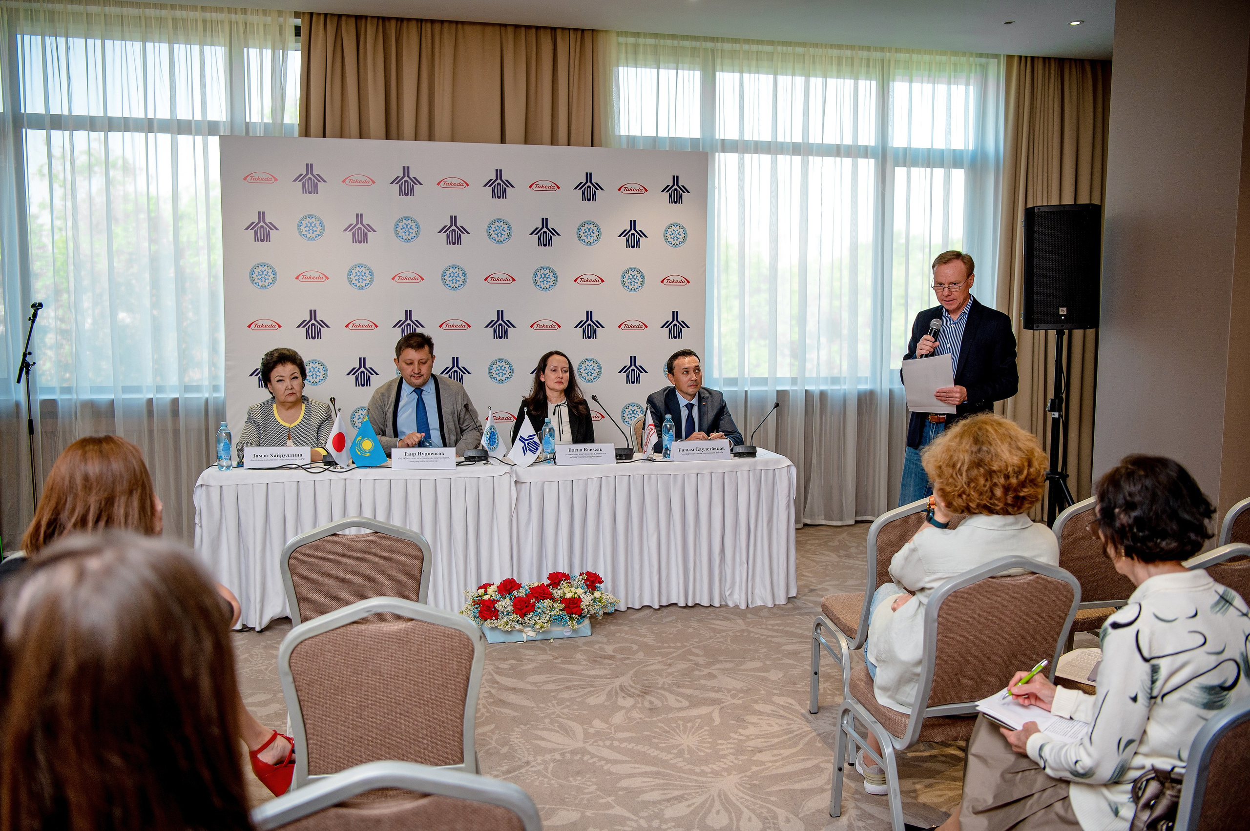 Конференции. Семинары. Елена Северина фотограф, Алматы: репортаж (спорт, концерты, конференции), предметная и фуд-съёмка, портреты, каталоги, фэшн, ретушь