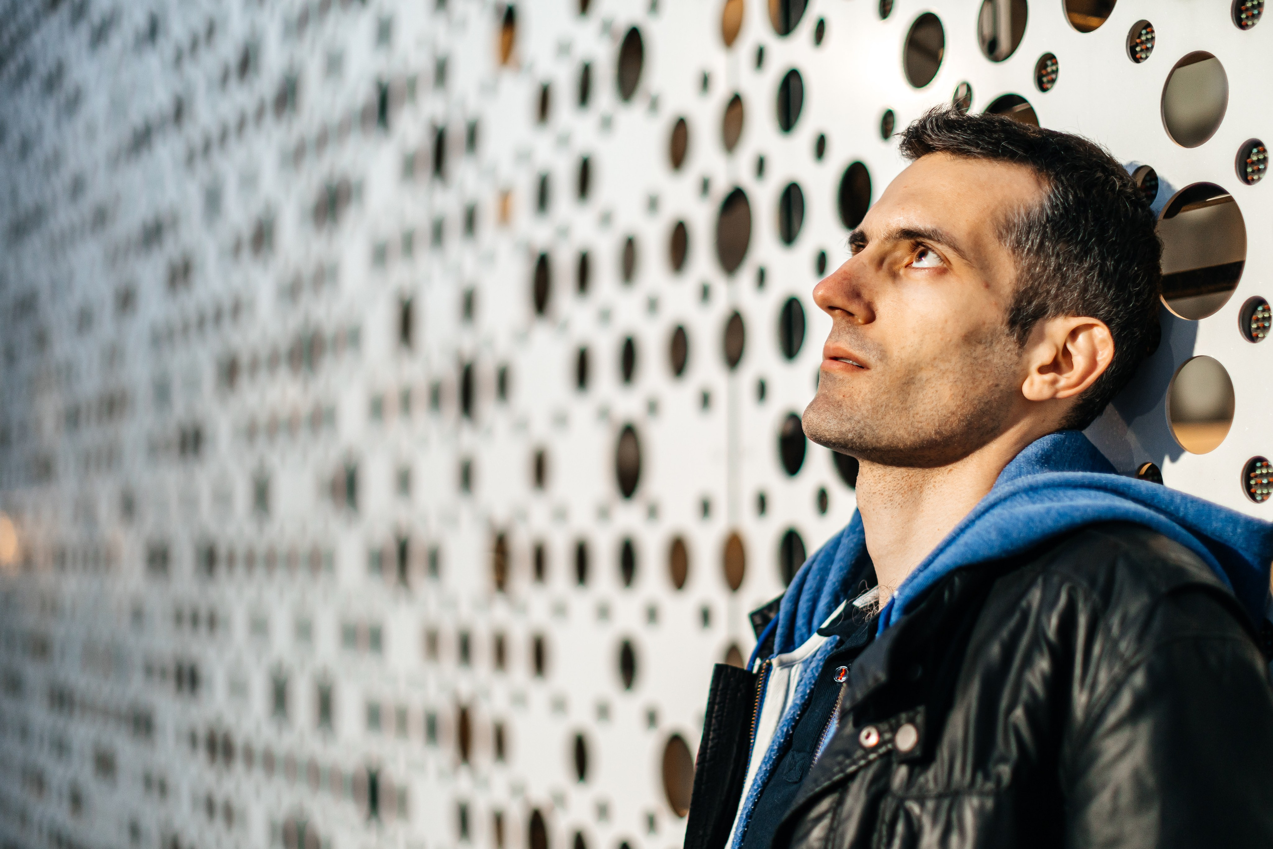 Мужской портрет, уличная фото съёмка. Александр Оношкин. Свадебный фотограф в Екатеринбурге