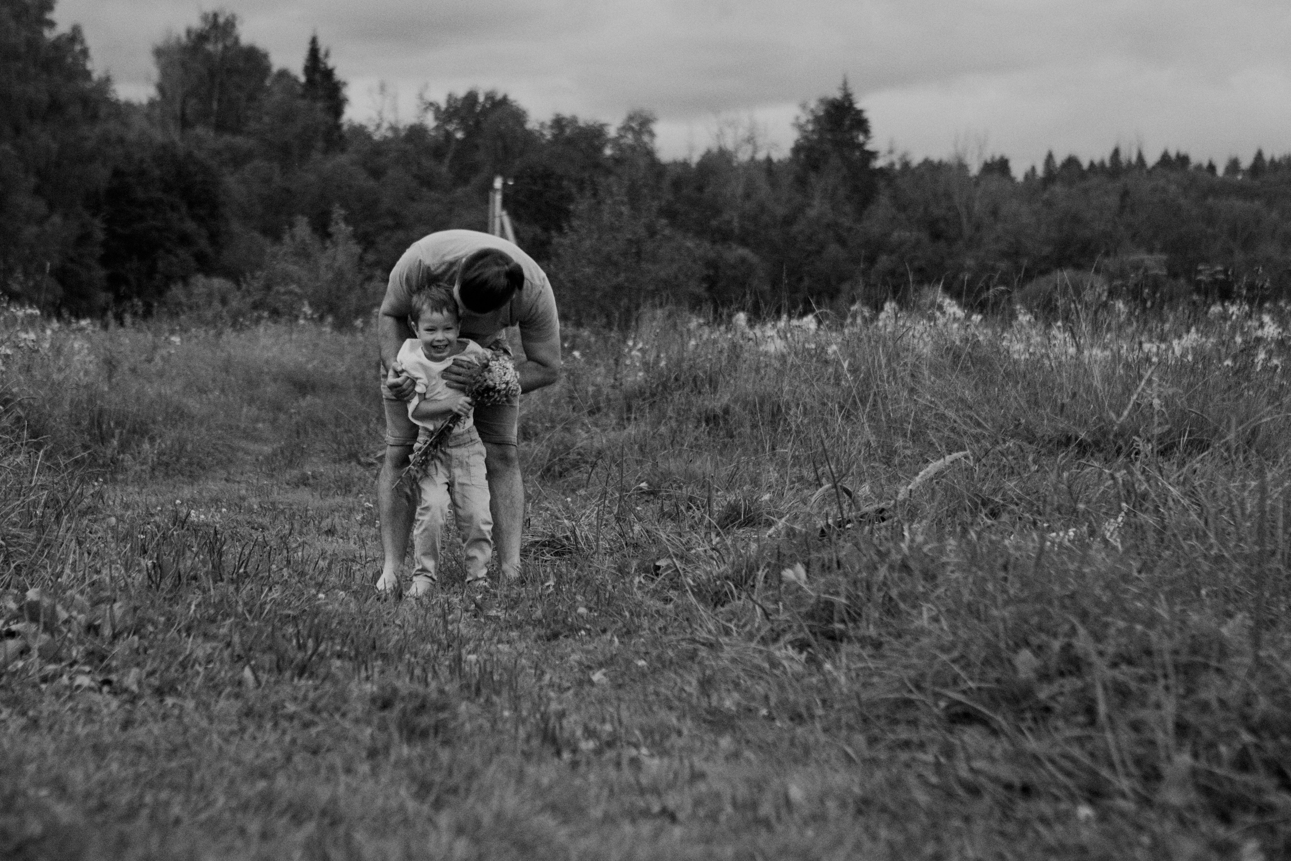 Dasha and the boys. Portrait, family and pet photographer in Cyprus, Ksenia Bourdelle