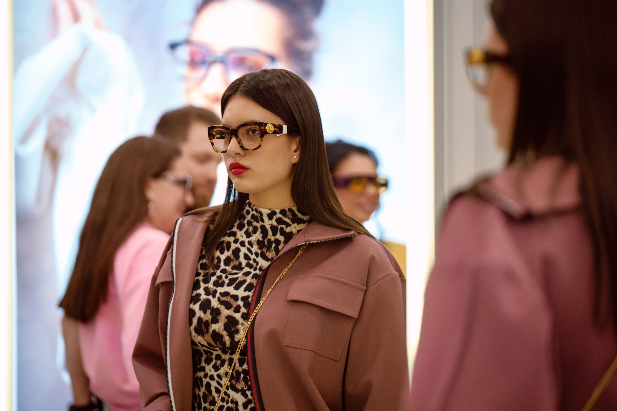 ОПТИК ЦЕНТ. Свадебный фотограф в Екатеринбурге Соседков Евгений