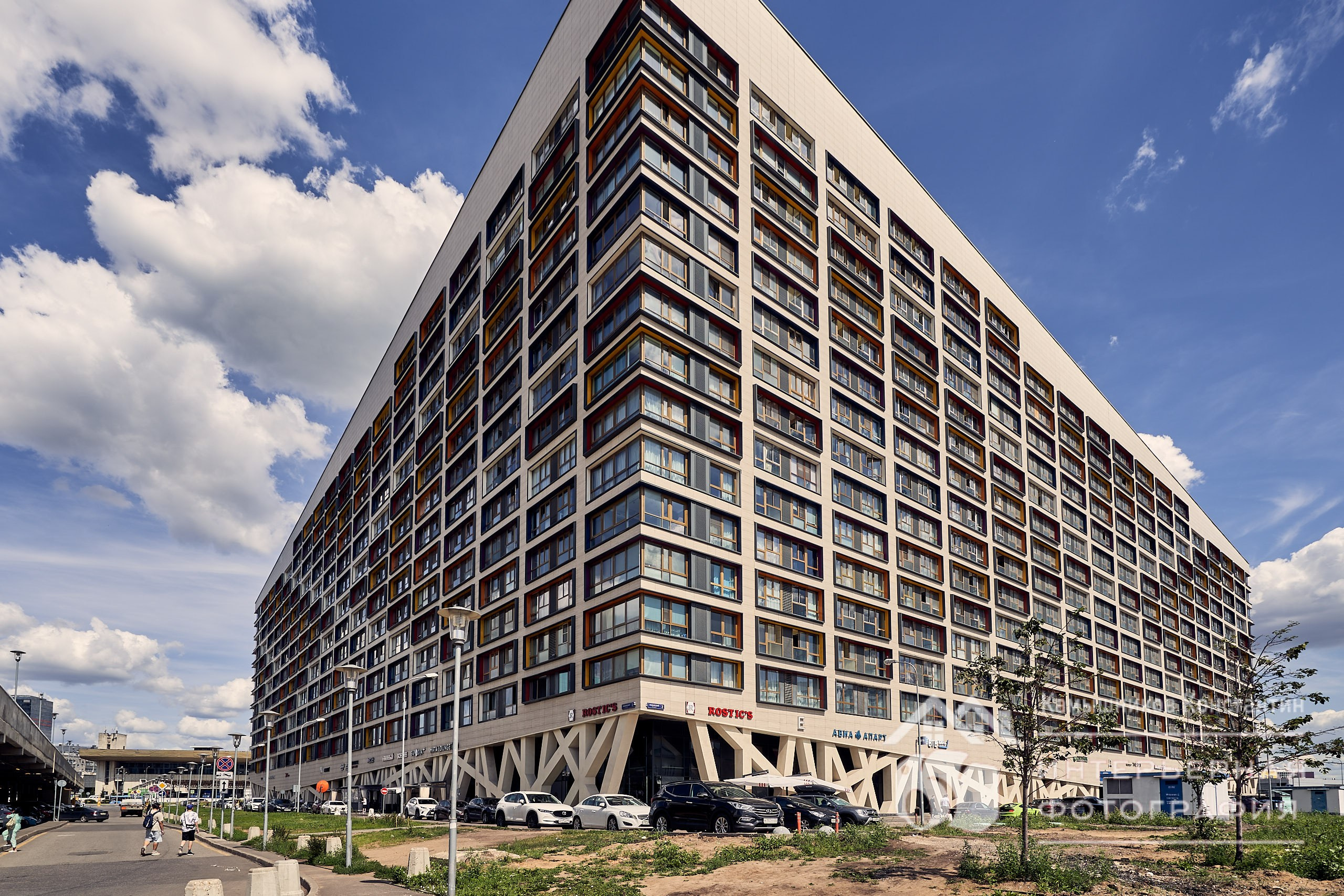 Архитектурное фото апартаментом на Ходынском бульваре, в 1 минуте от метро ЦСКА: как круизный лайнер